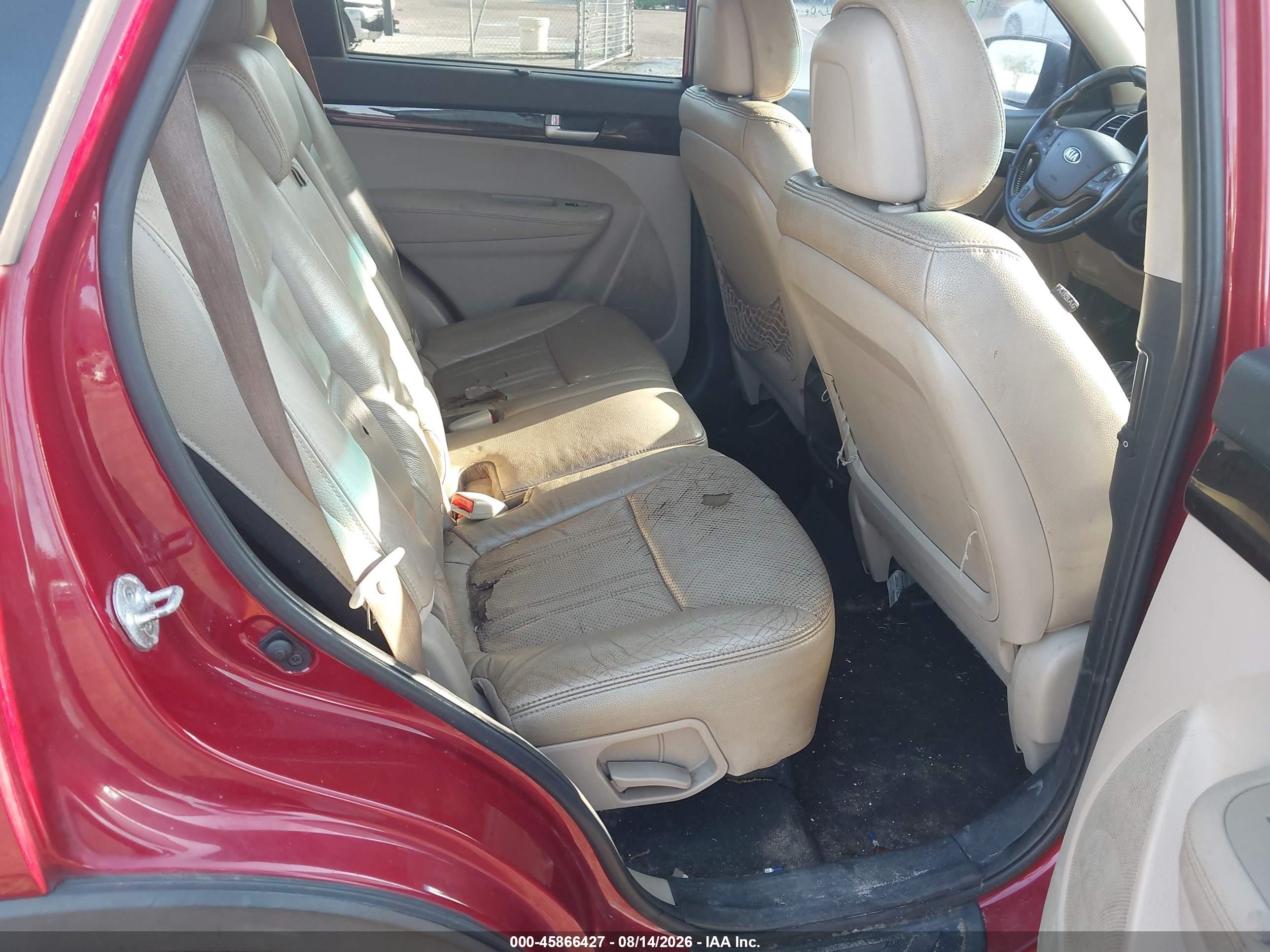 2015 Kia Sorento Lx Red vin: 5XYKT3A64FG642857