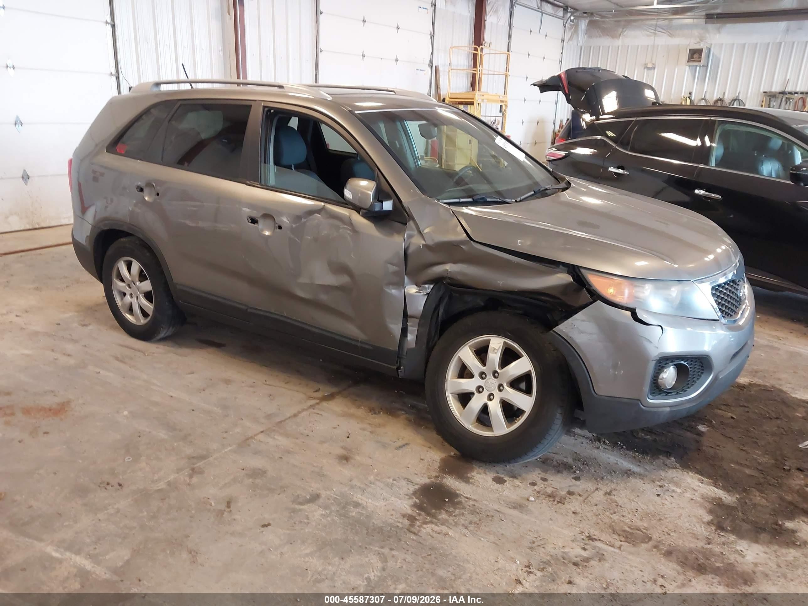 2012 Kia Sorento Lx Gray vin: 5XYKT3A65CG190395