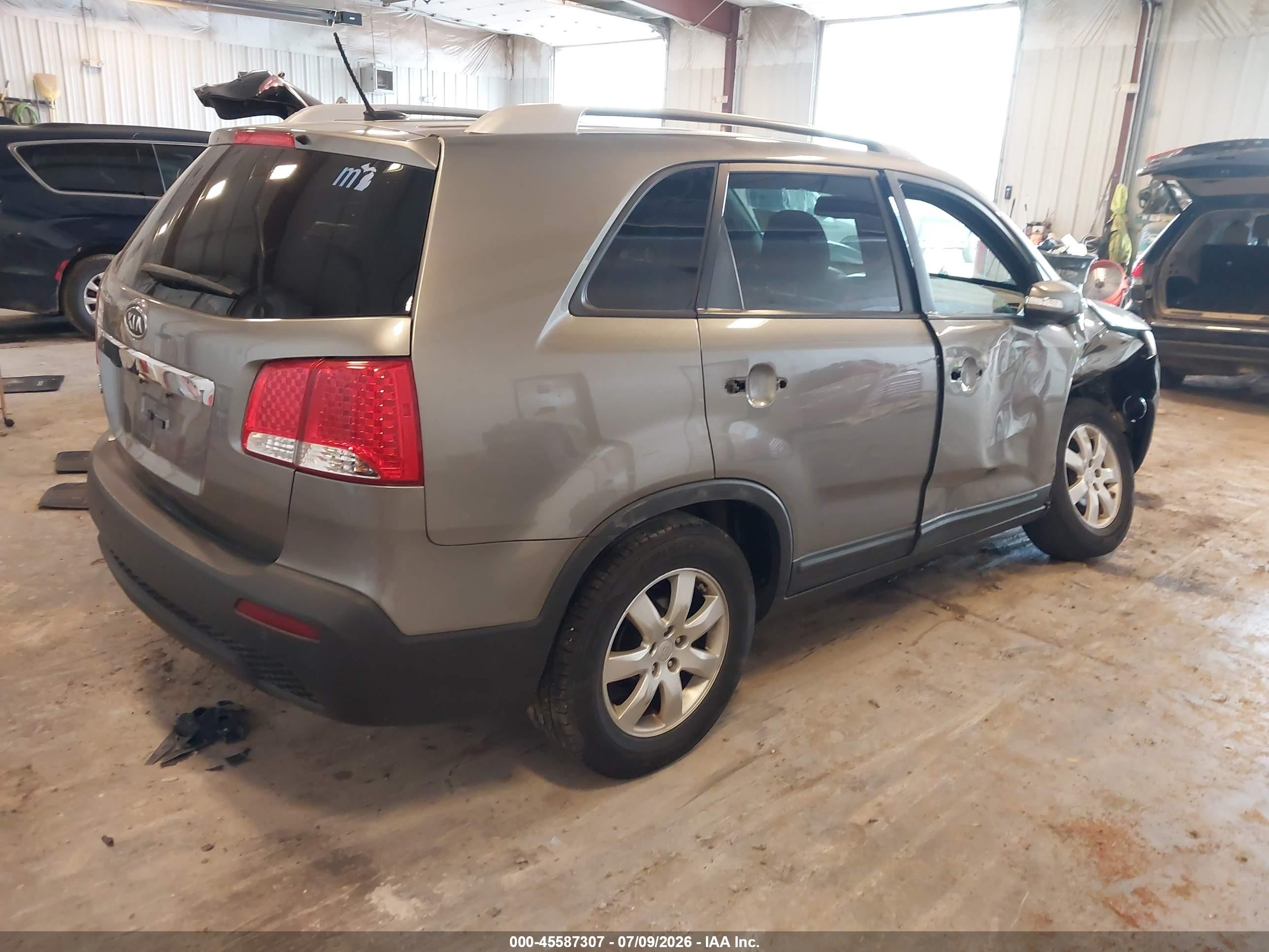 2012 Kia Sorento Lx Gray vin: 5XYKT3A65CG190395