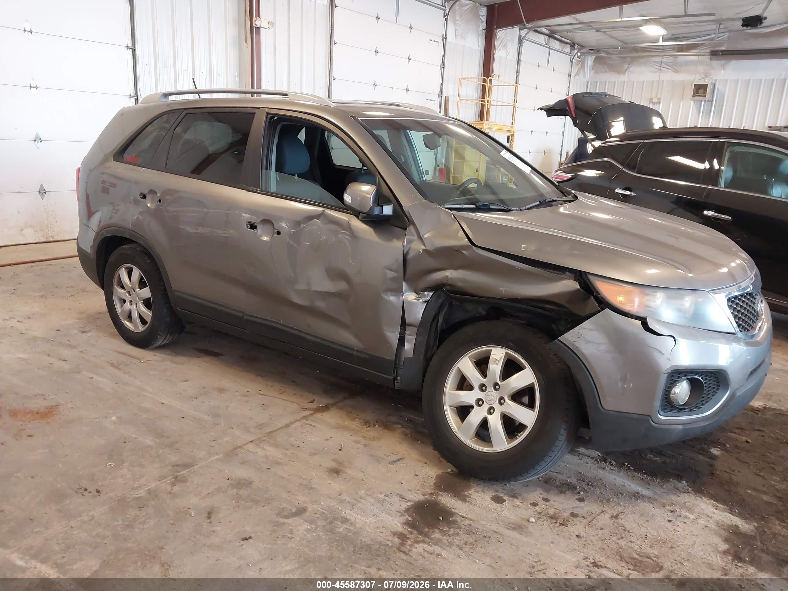 2012 Kia Sorento Lx Gray vin: 5XYKT3A65CG190395