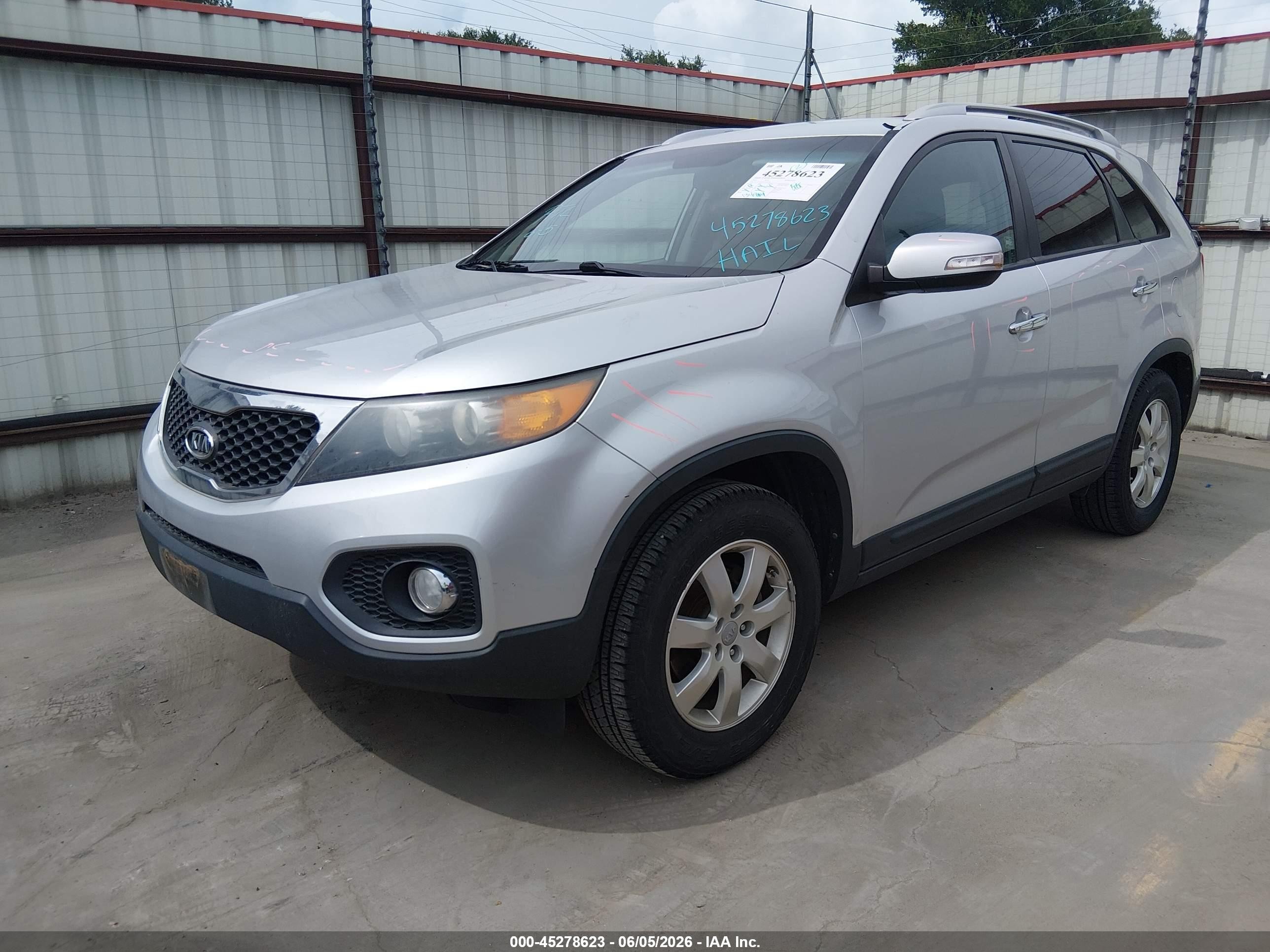 2012 Kia Sorento Lx Silver vin: 5XYKT3A65CG216476