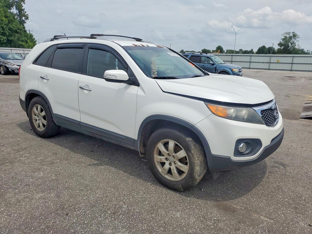 2012 Kia Sorento Lx White vin: 5XYKT3A65CG238932