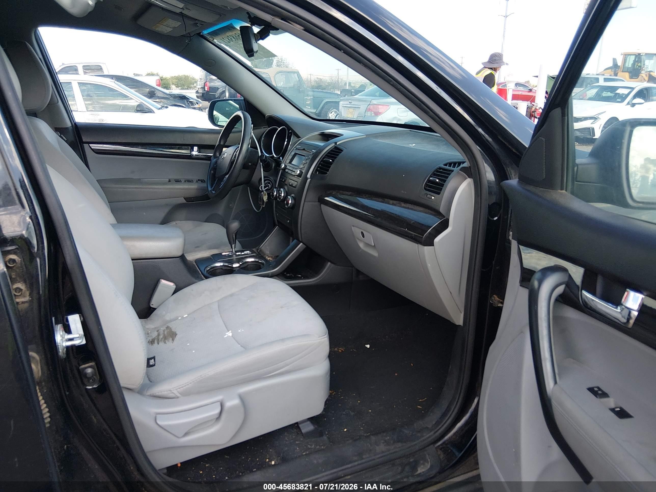 2012 Kia Sorento Lx Black vin: 5XYKT3A65CG239028