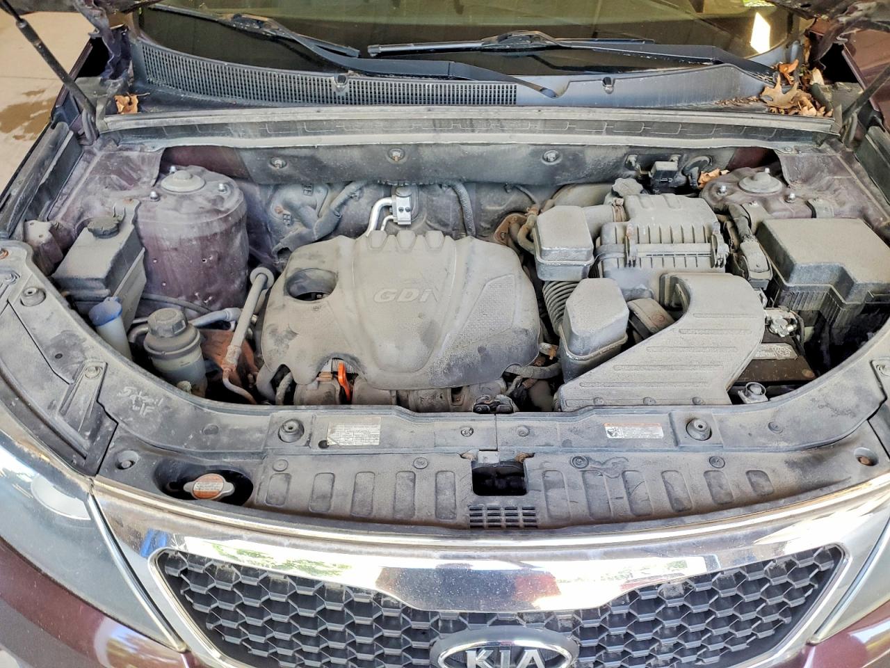 2012 Kia Sorento Lx Burgundy vin: 5XYKT3A65CG269078