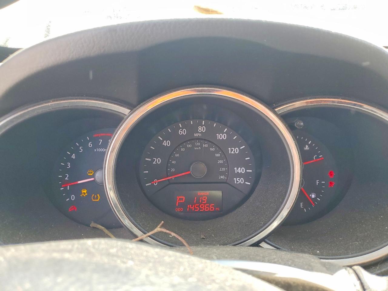 2012 Kia Sorento Lx White vin: 5XYKT3A65CG305366