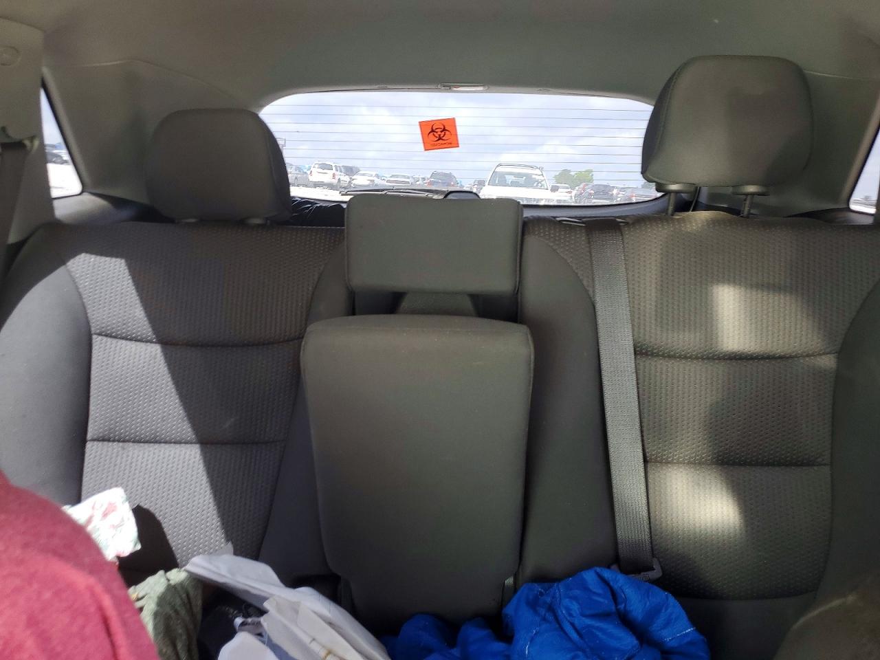 2012 Kia Sorento Lx White vin: 5XYKT3A65CG305366