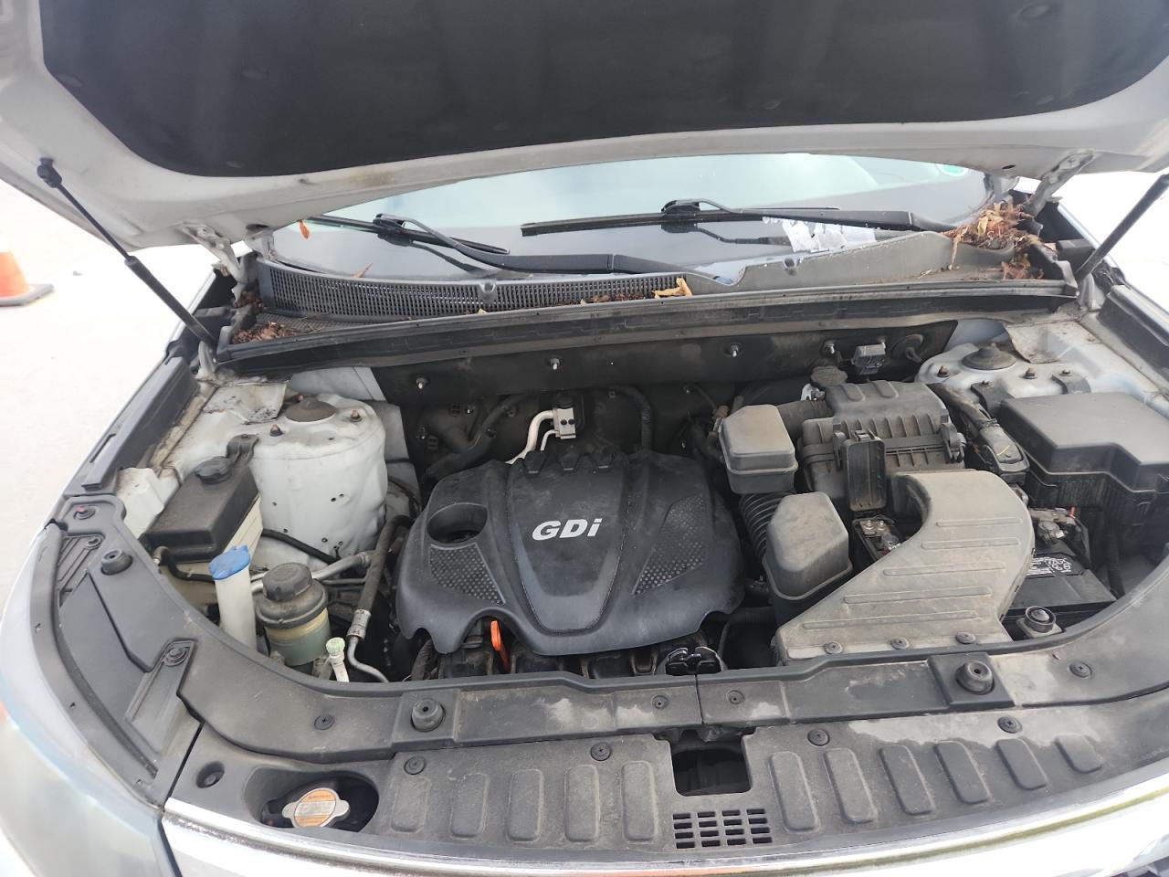 2012 Kia Sorento Base Серебряный vin: 5XYKT3A65CG308185