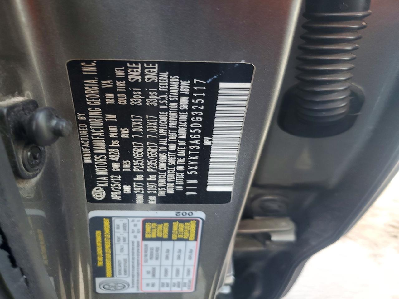 2013 Kia Sorento Lx Серый vin: 5XYKT3A65DG325117