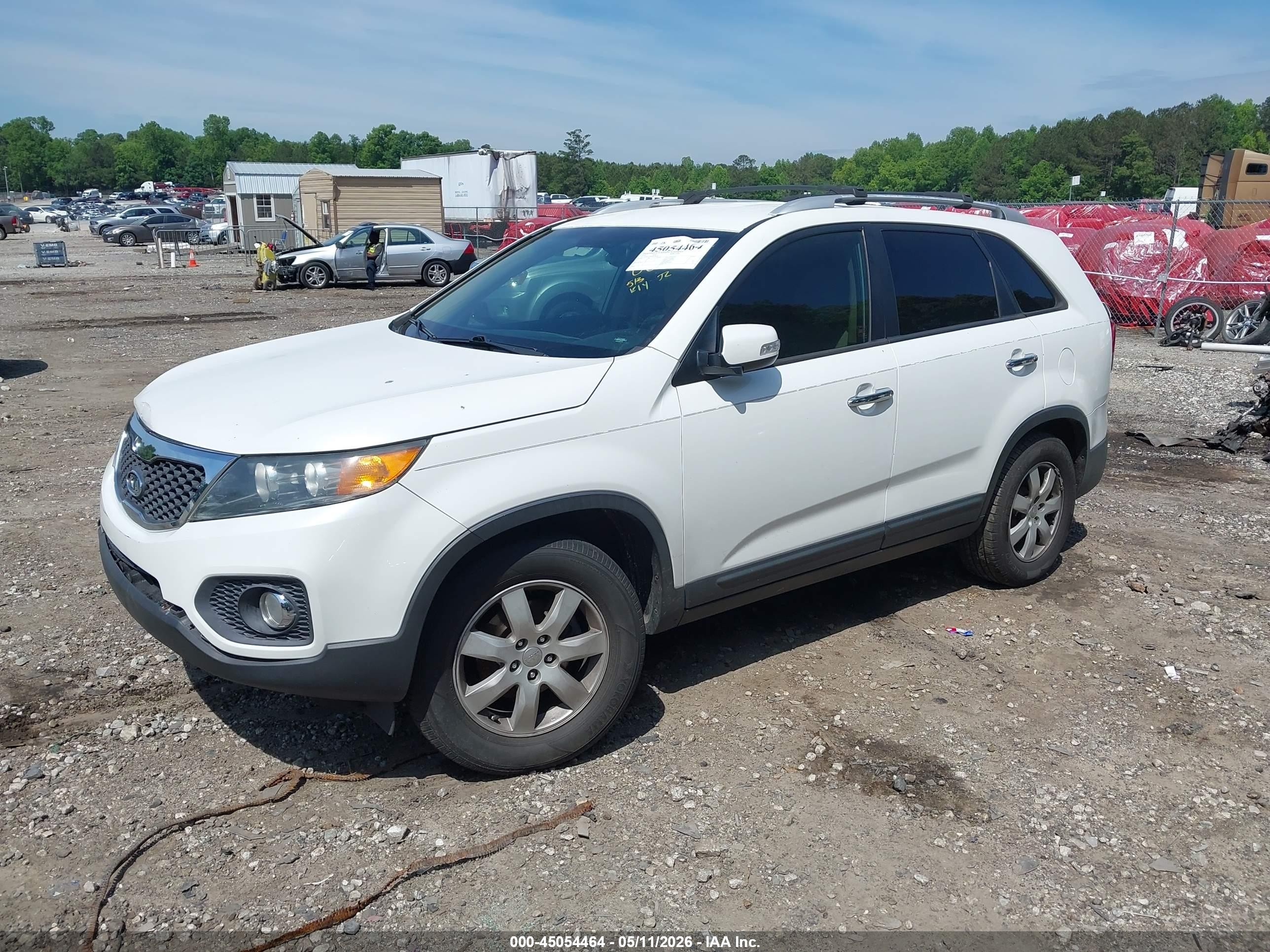 2013 Kia Sorento Lx White vin: 5XYKT3A65DG338076