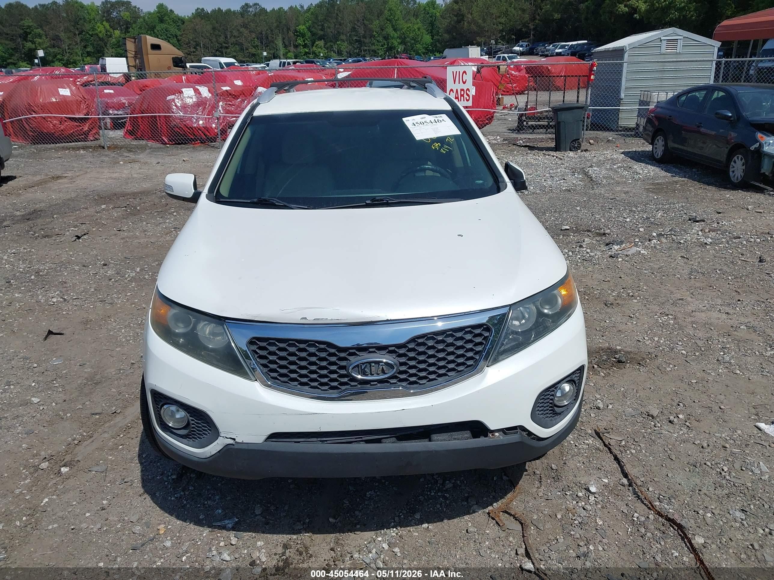 2013 Kia Sorento Lx White vin: 5XYKT3A65DG338076