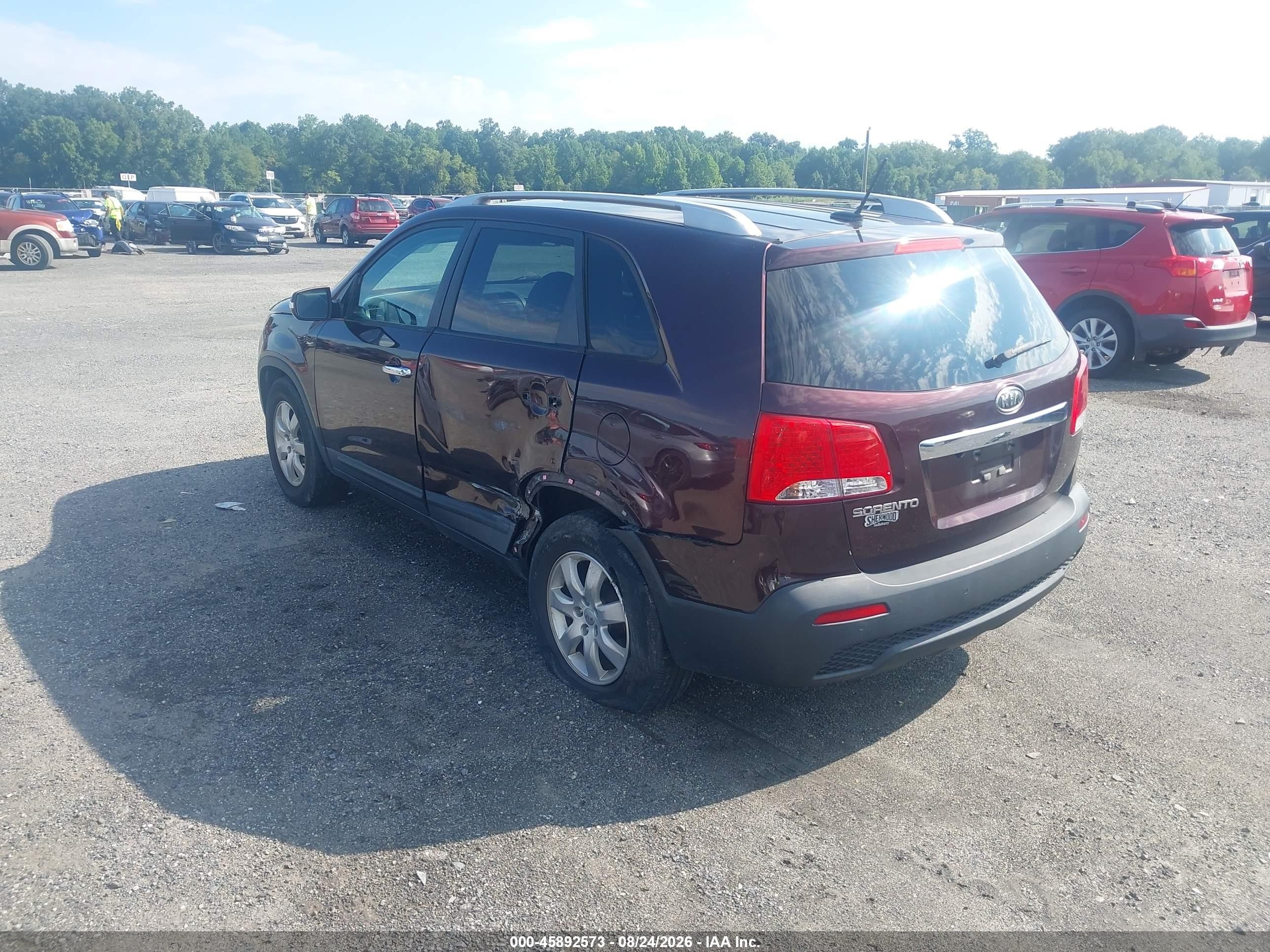 2013 Kia Sorento Lx Burgundy vin: 5XYKT3A65DG359140