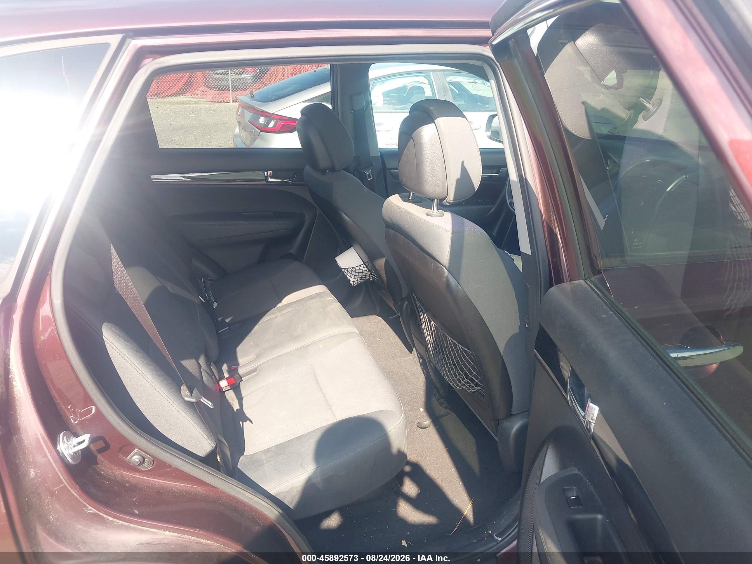 2013 Kia Sorento Lx Burgundy vin: 5XYKT3A65DG359140