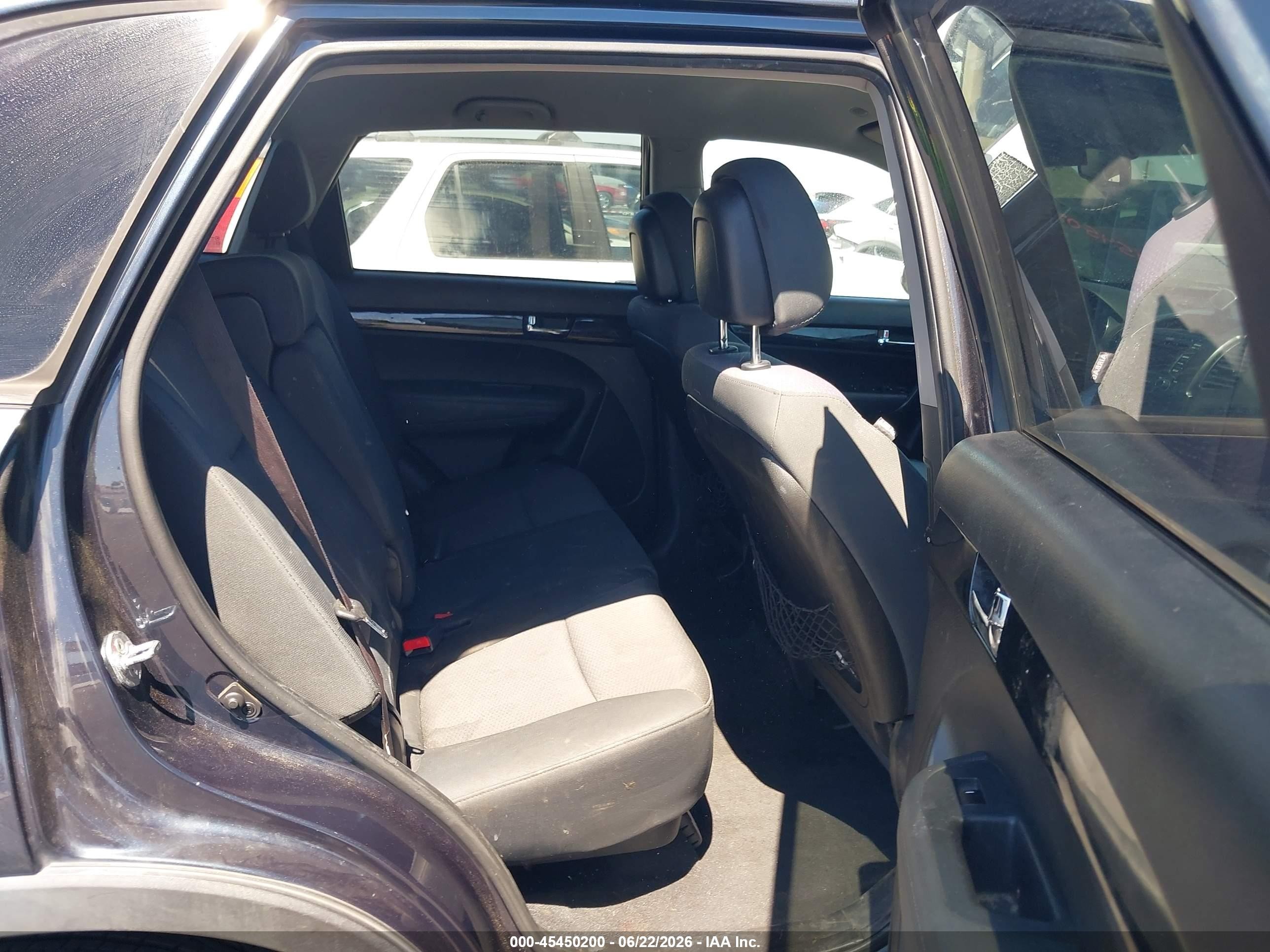 2013 Kia Sorento Lx Black vin: 5XYKT3A65DG363138