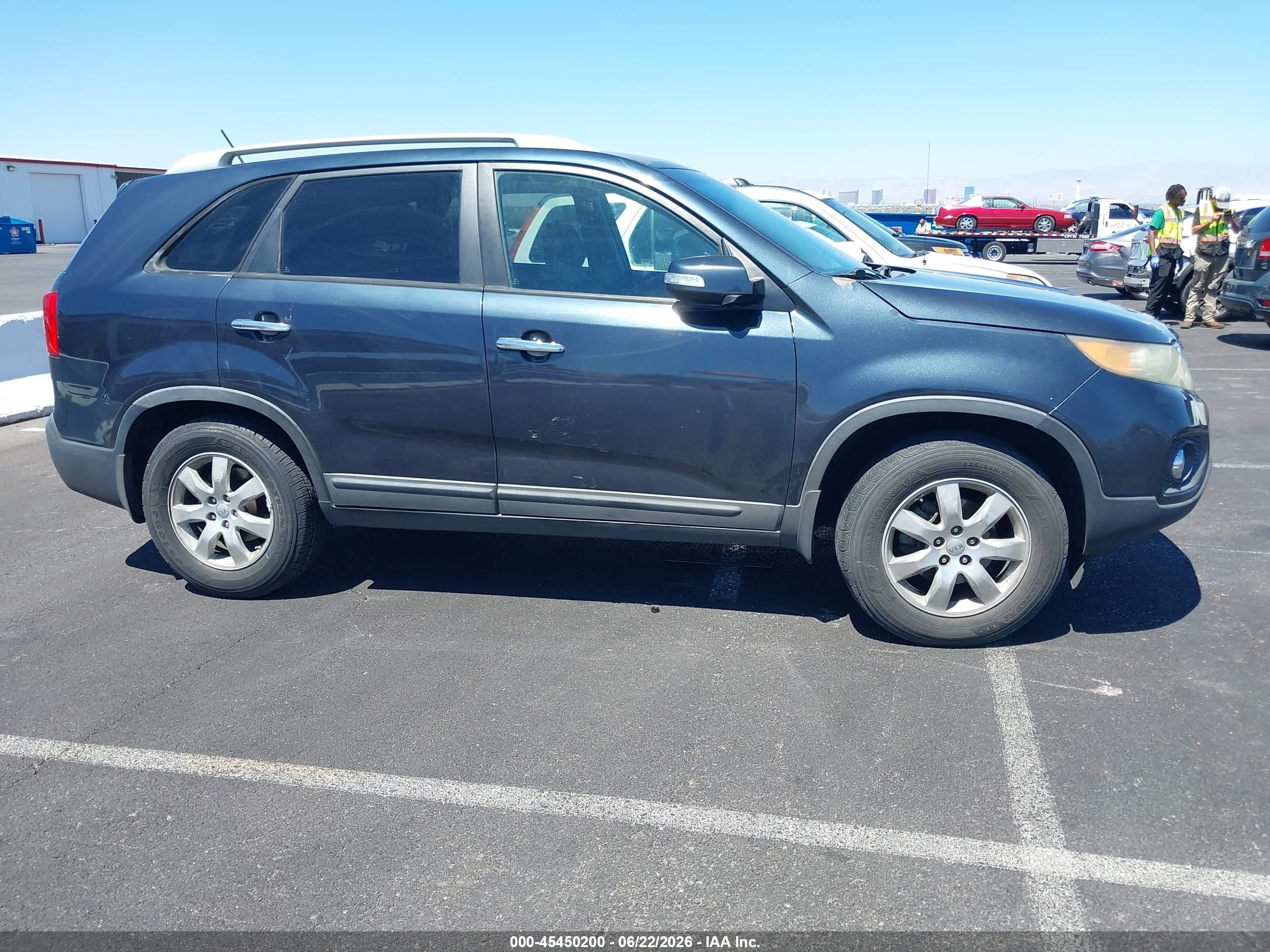 2013 Kia Sorento Lx Black vin: 5XYKT3A65DG363138
