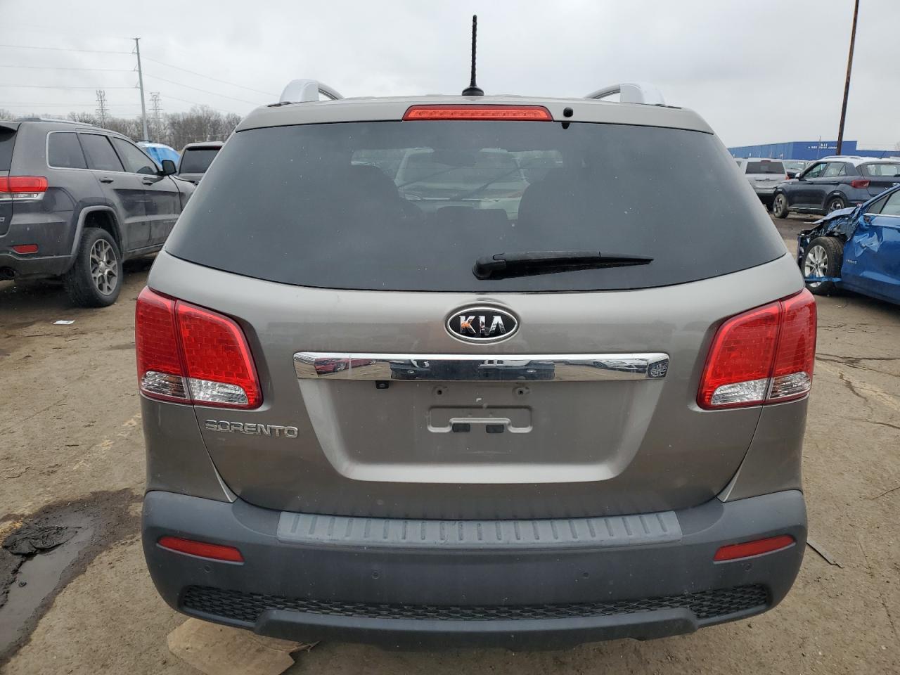 2013 Kia Sorento Lx Gray vin: 5XYKT3A65DG382725