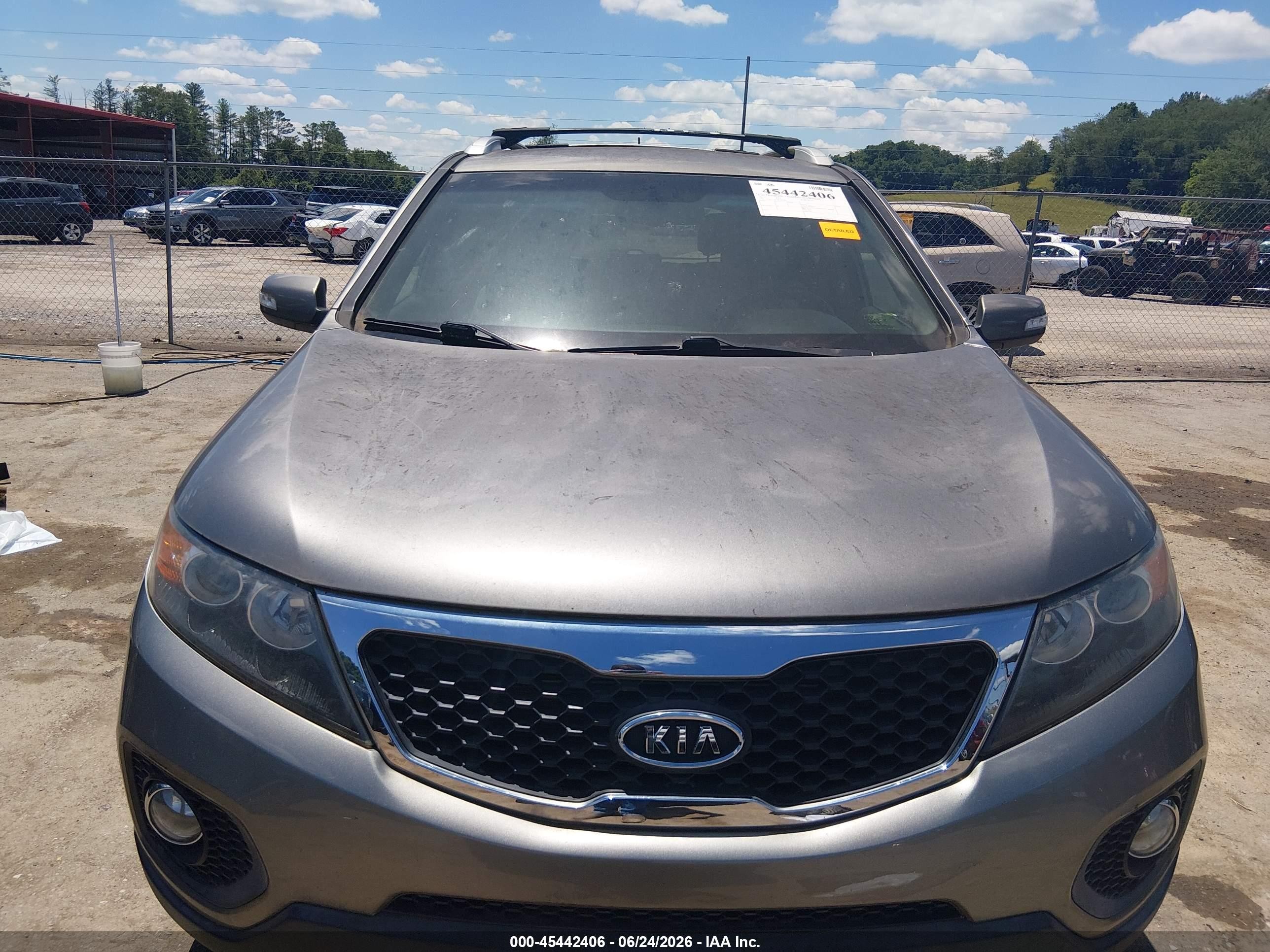 2013 Kia Sorento Lx Gray vin: 5XYKT3A65DG384989