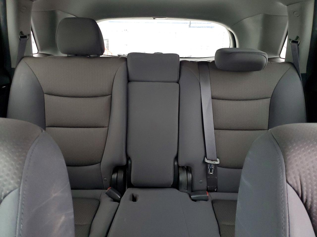 2013 Kia Sorento Lx Silver vin: 5XYKT3A65DG404934