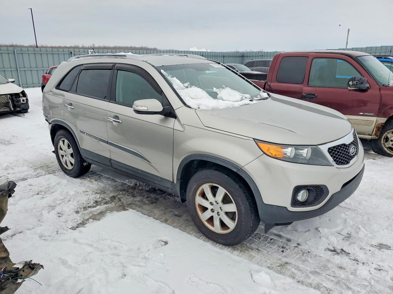 2013 Kia Sorento Lx Silver vin: 5XYKT3A65DG404934