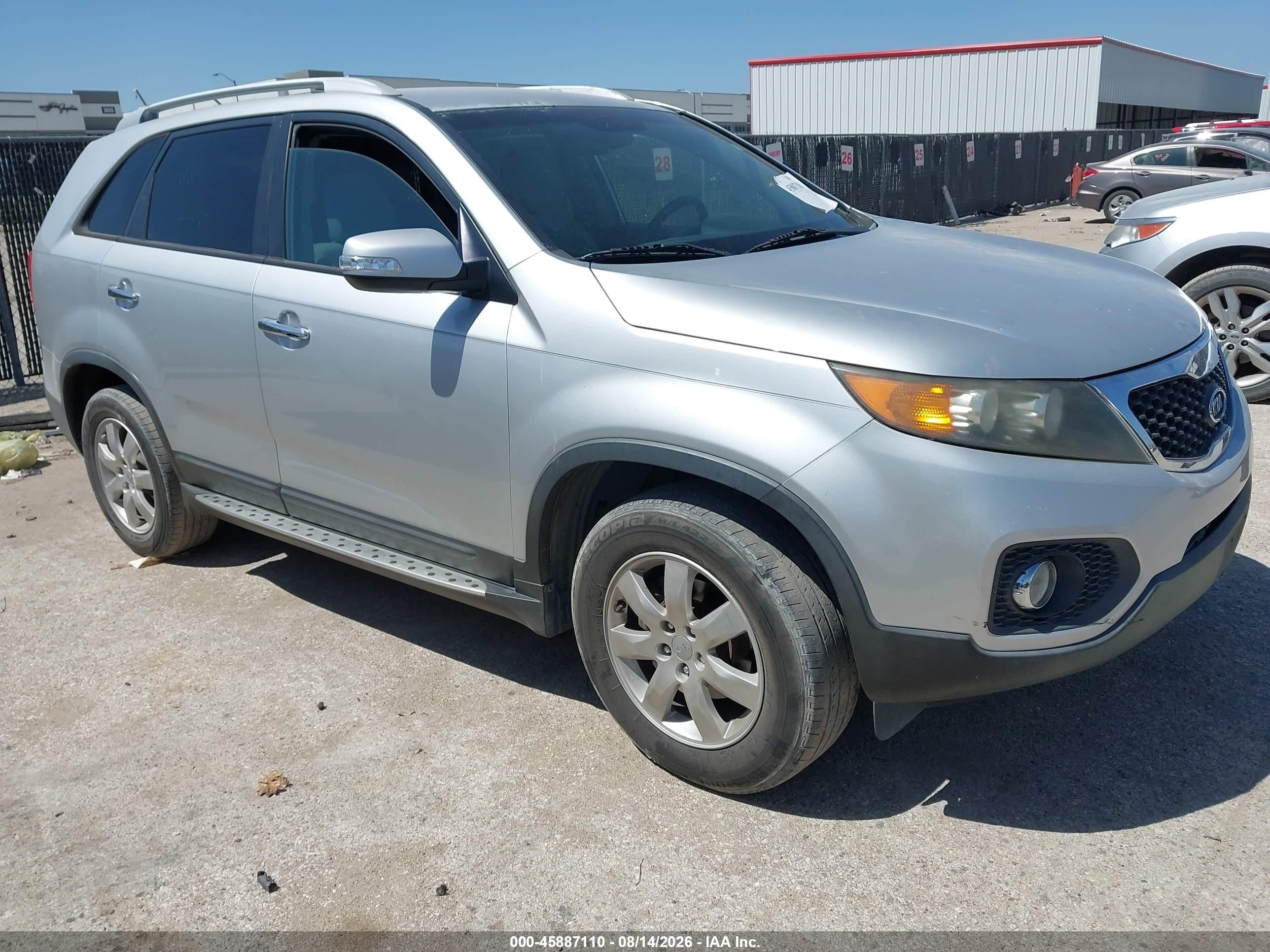 2013 Kia Sorento Lx Серебряный vin: 5XYKT3A65DG407638