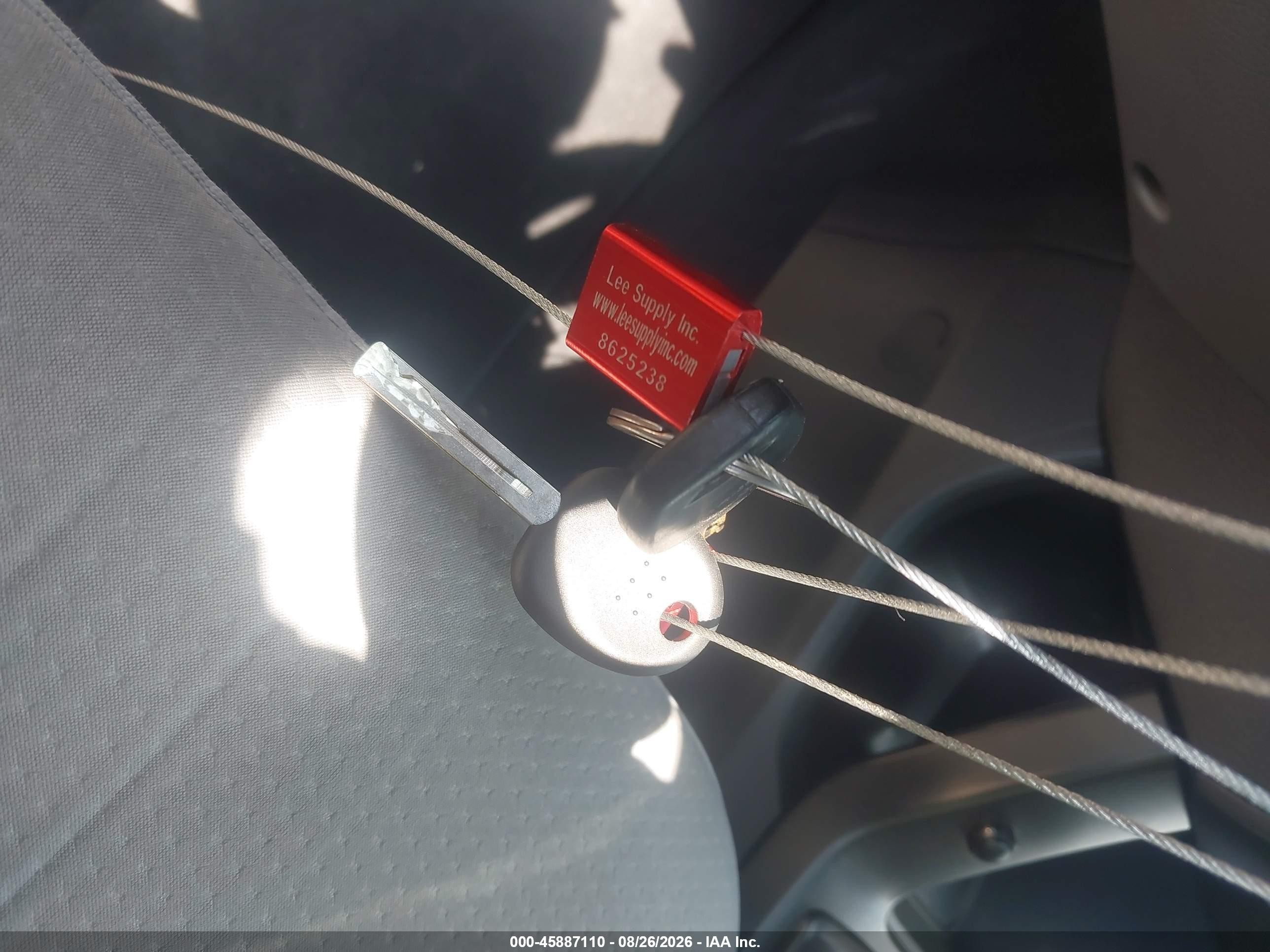 2013 Kia Sorento Lx Серебряный vin: 5XYKT3A65DG407638