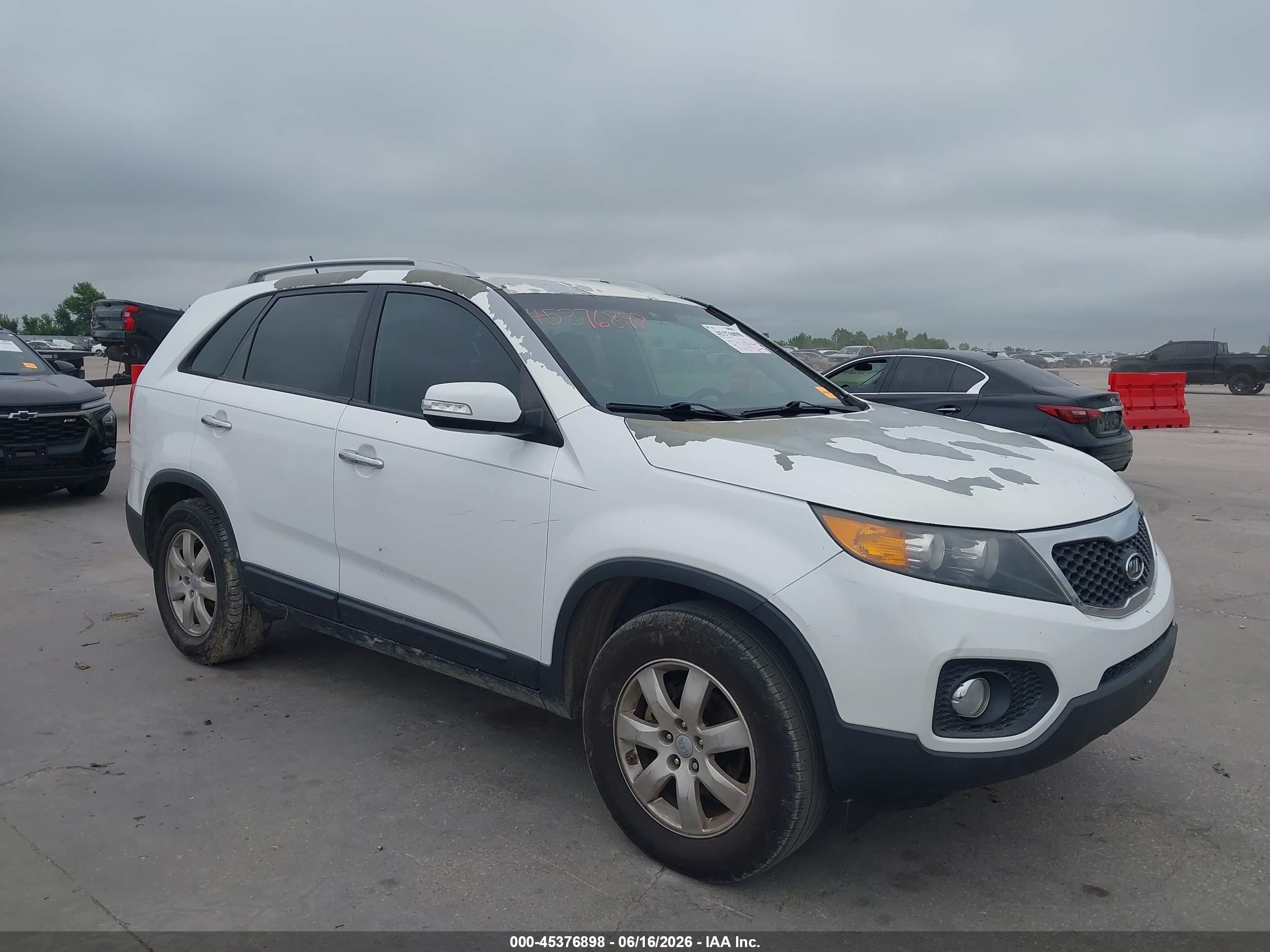 2013 Kia Sorento Lx White vin: 5XYKT3A65DG414363