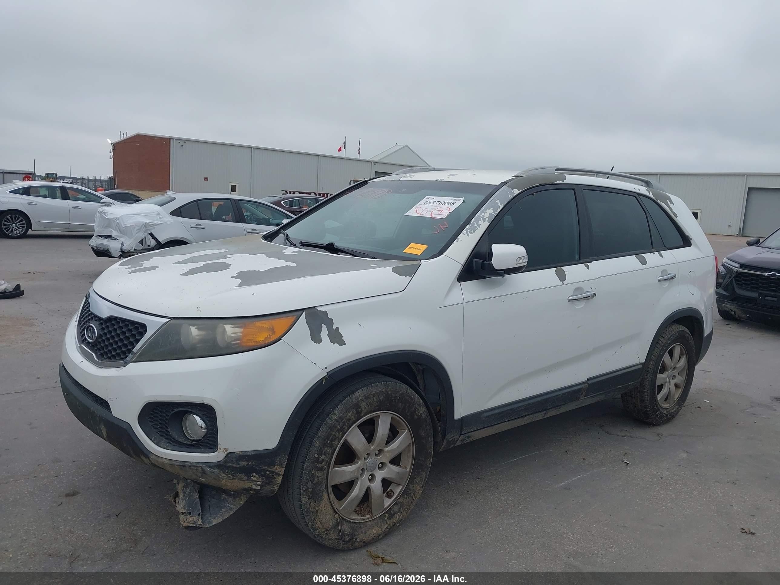 2013 Kia Sorento Lx White vin: 5XYKT3A65DG414363