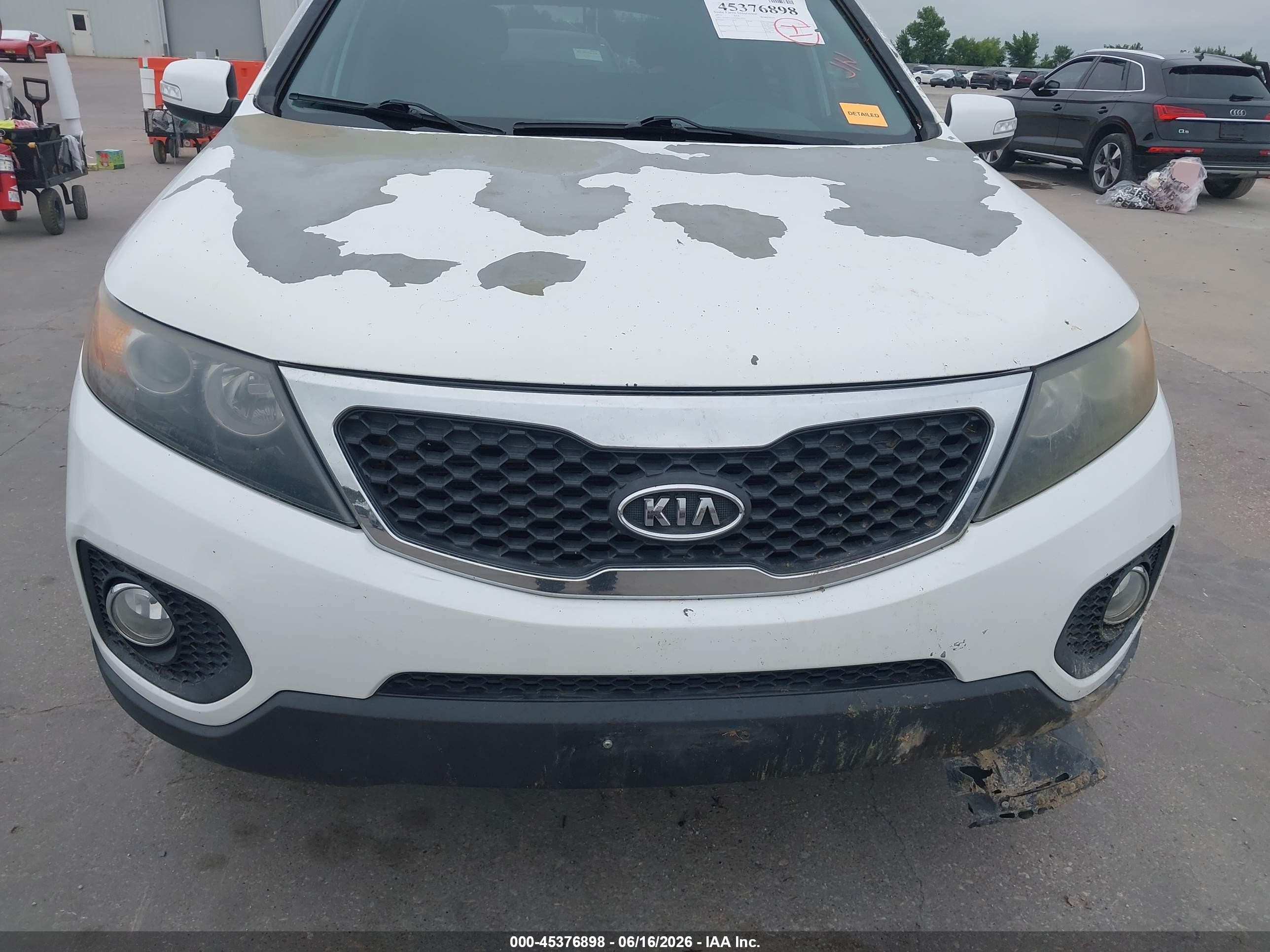 2013 Kia Sorento Lx White vin: 5XYKT3A65DG414363