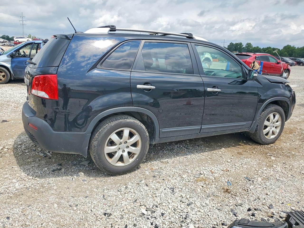 2013 Kia Sorento Lx Black vin: 5XYKT3A65DG417005
