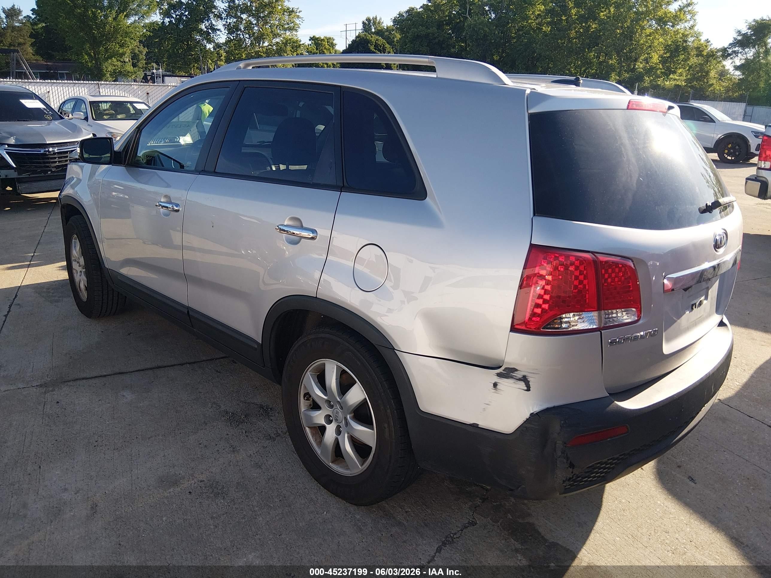 2013 Kia Sorento Lx Gray vin: 5XYKT3A65DG419367