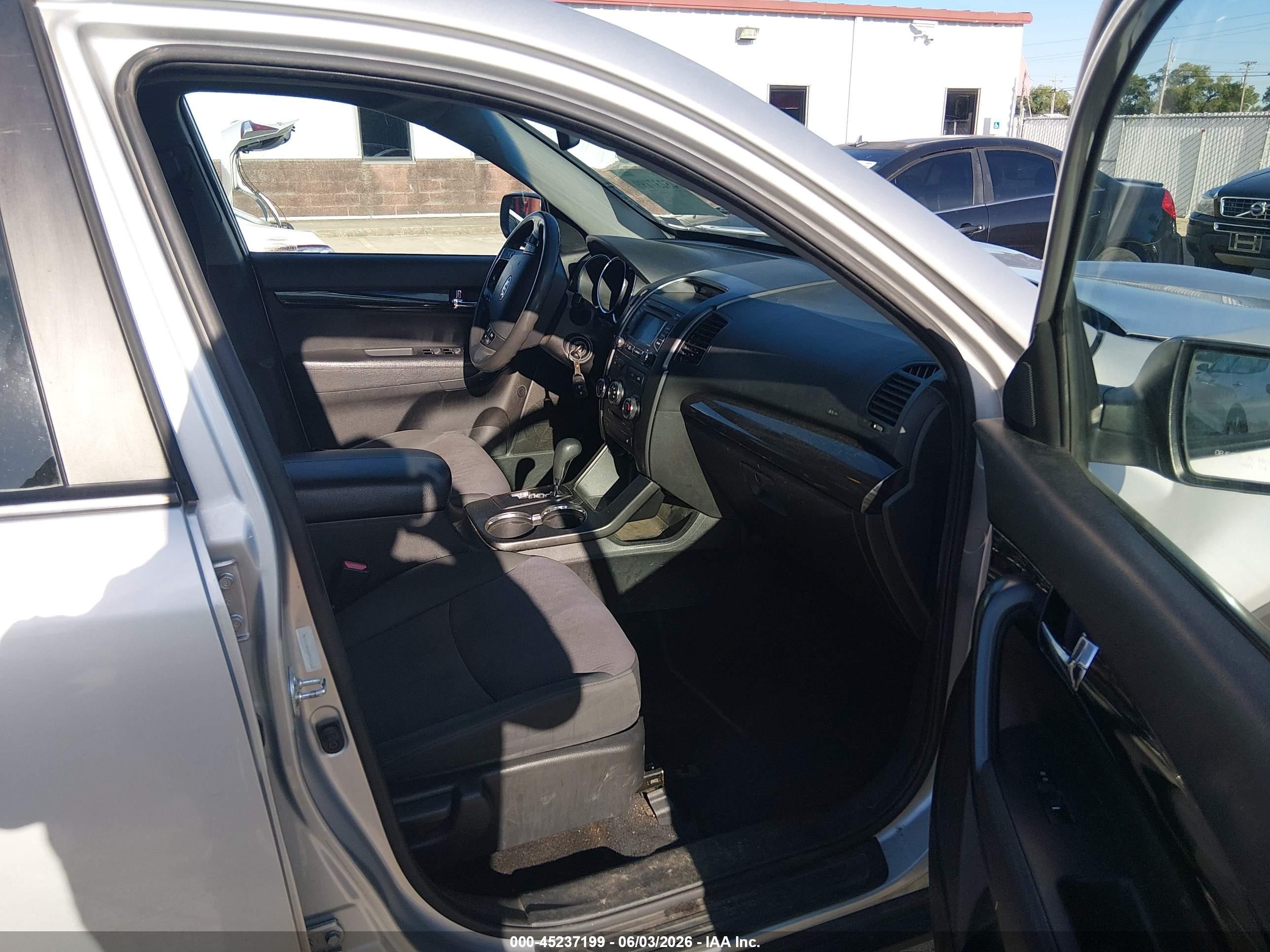 2013 Kia Sorento Lx Gray vin: 5XYKT3A65DG419367