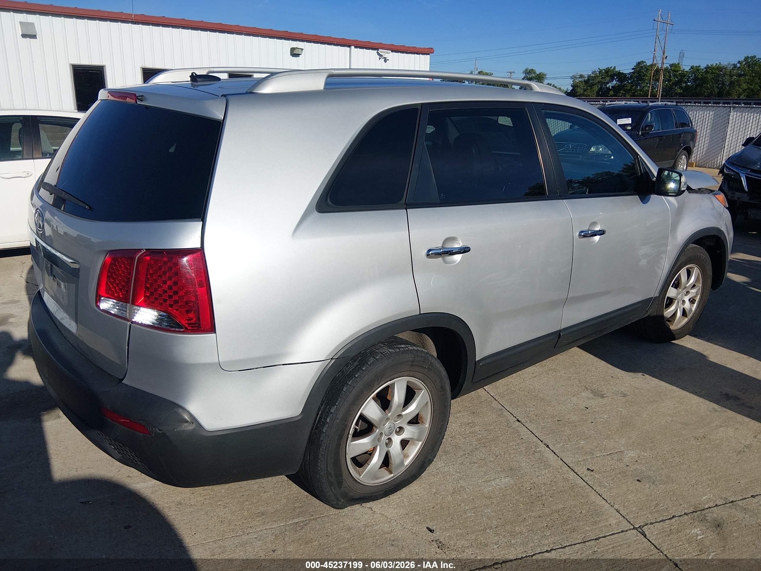 2013 Kia Sorento Lx Gray vin: 5XYKT3A65DG419367
