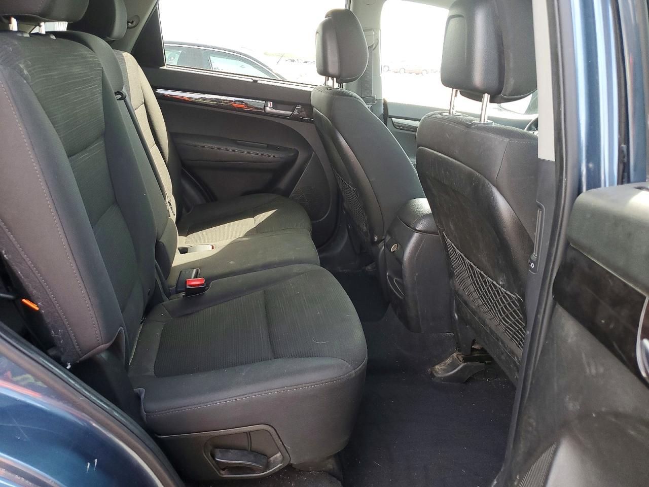 2014 Kia Sorento Lx Синий vin: 5XYKT3A65EG440706