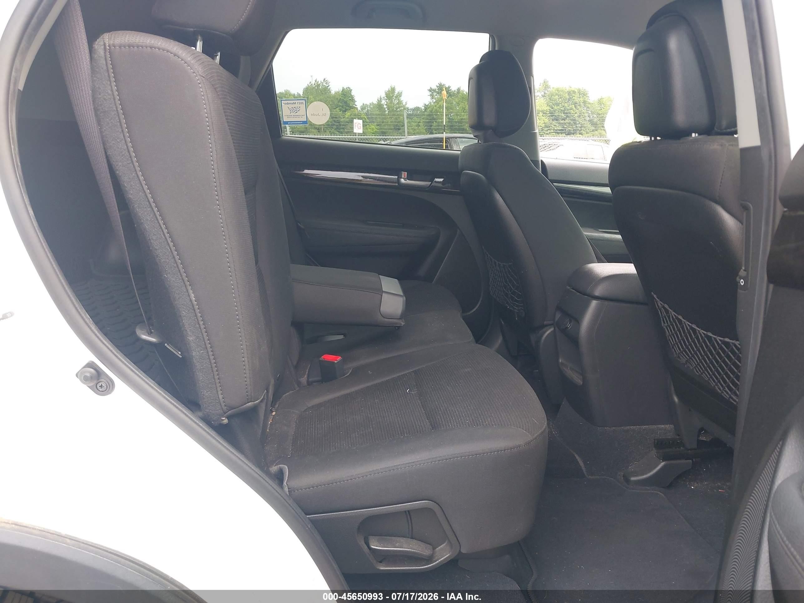 2014 Kia Sorento Lx Белый vin: 5XYKT3A65EG445212