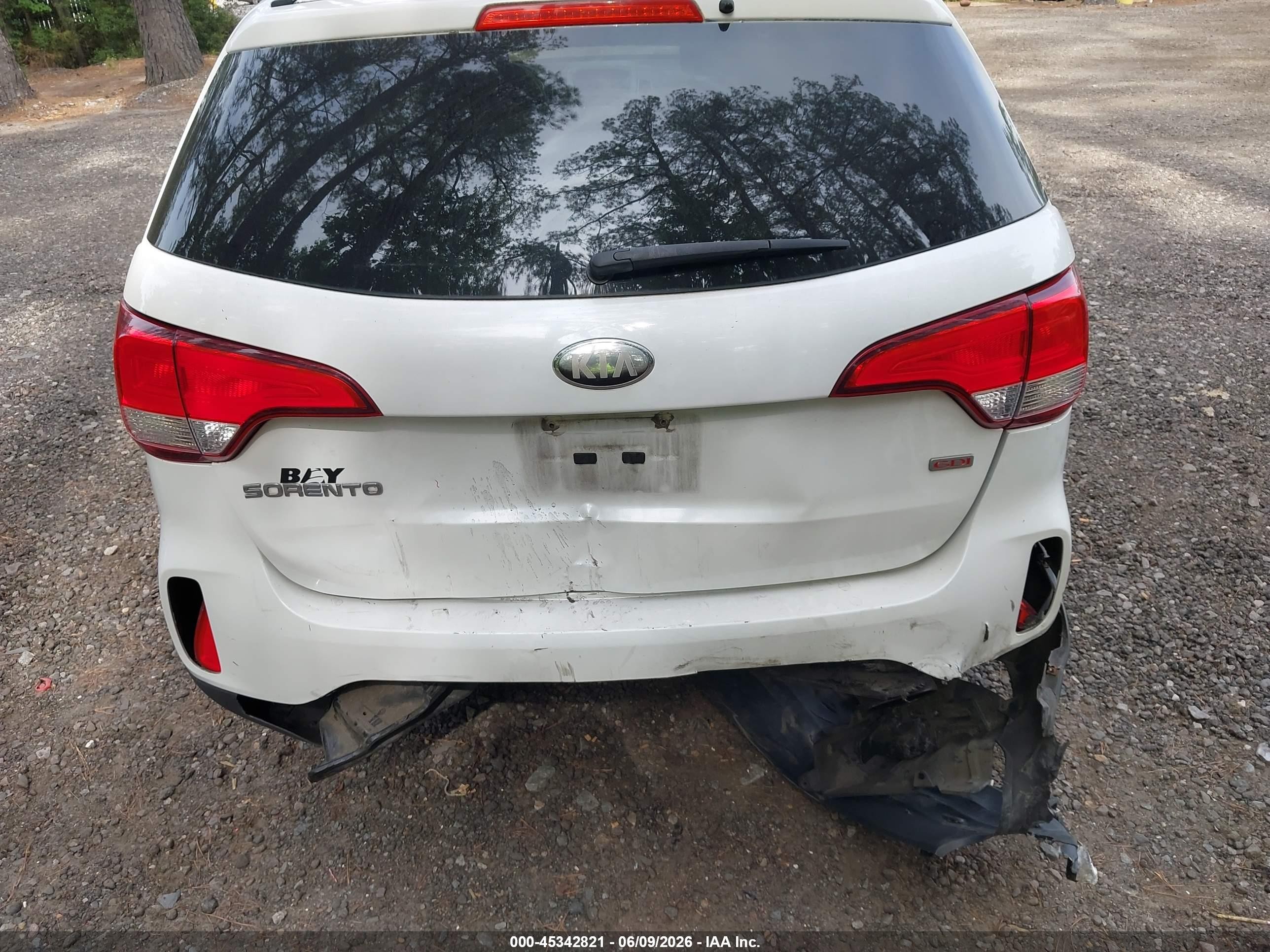 2014 Kia Sorento Lx White vin: 5XYKT3A65EG459384