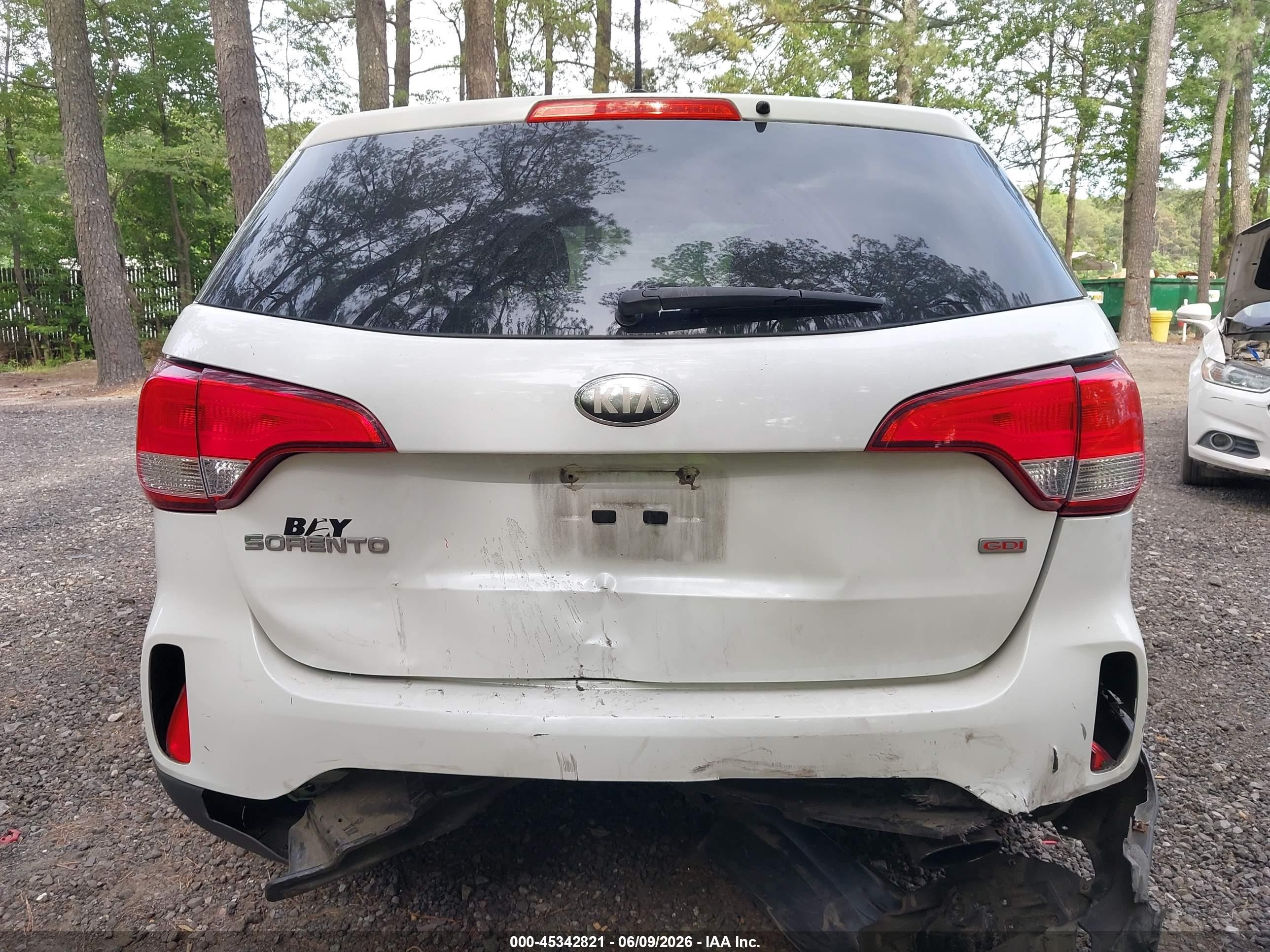 2014 Kia Sorento Lx White vin: 5XYKT3A65EG459384