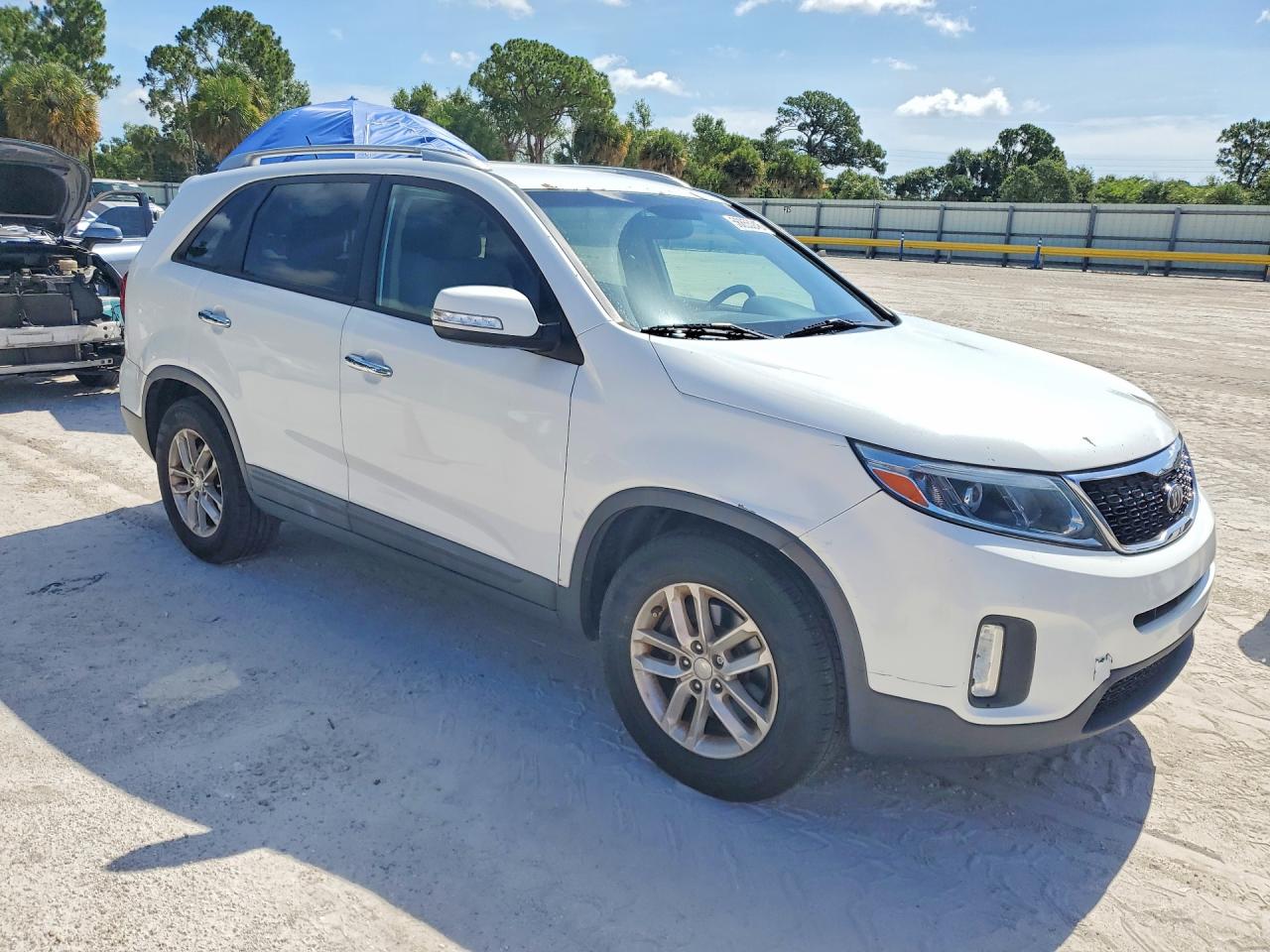2014 Kia Sorento Lx White vin: 5XYKT3A65EG475293