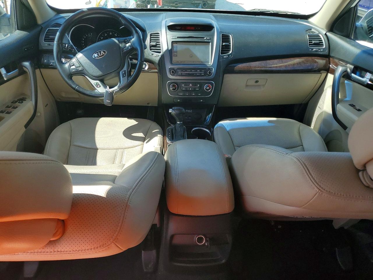 2014 Kia Sorento Lx White vin: 5XYKT3A65EG475293