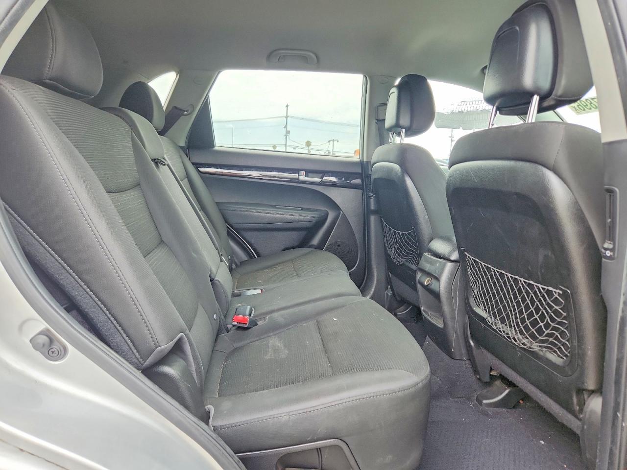 2014 Kia Sorento Lx Silver vin: 5XYKT3A65EG482180