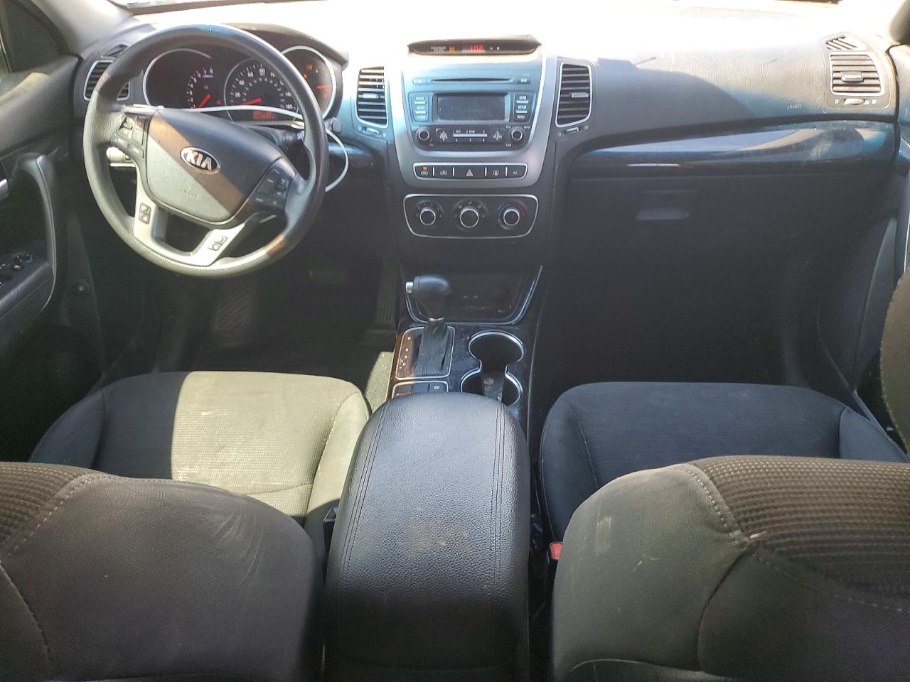 2014 Kia Sorento Lx White vin: 5XYKT3A65EG510978