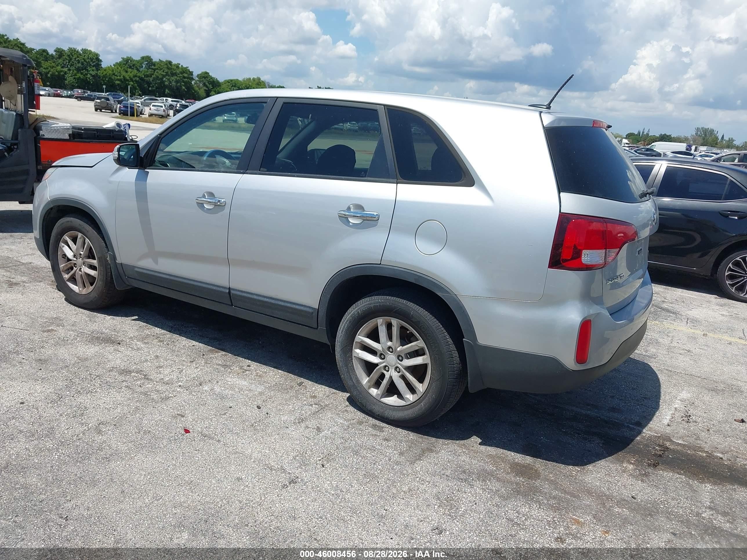 2014 Kia Sorento Lx Silver vin: 5XYKT3A65EG520796