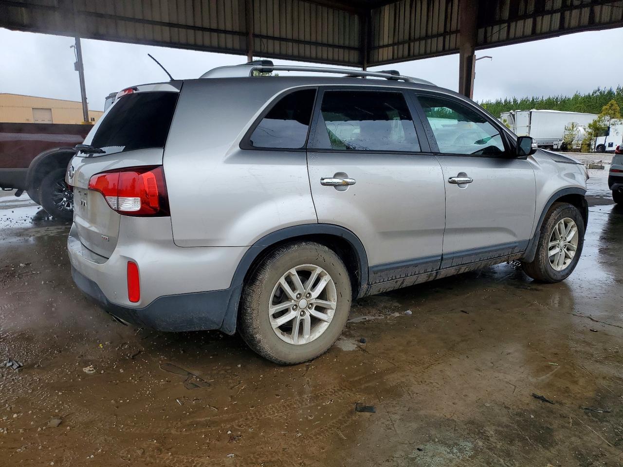 2014 Kia Sorento Lx Gold vin: 5XYKT3A65EG530891
