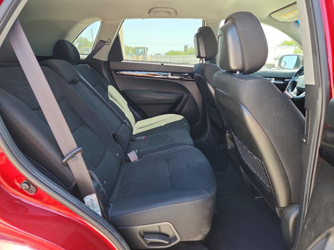 2015 Kia Sorento Lx Maroon vin: 5XYKT3A65FG558935