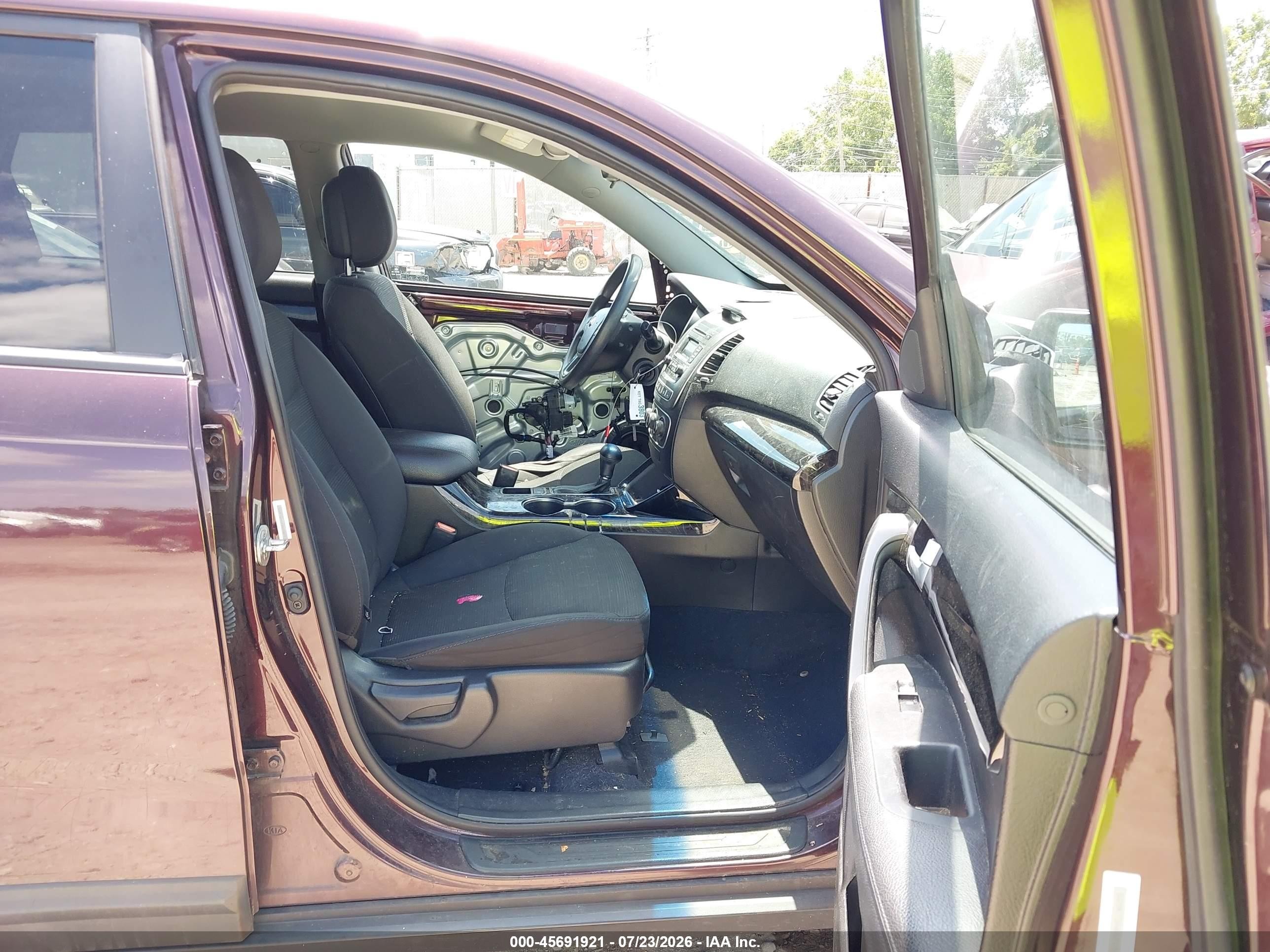 2015 Kia Sorento Lx Red vin: 5XYKT3A65FG599839