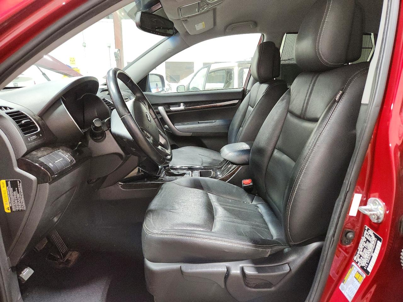 2015 Kia Sorento Lx Red vin: 5XYKT3A65FG640101