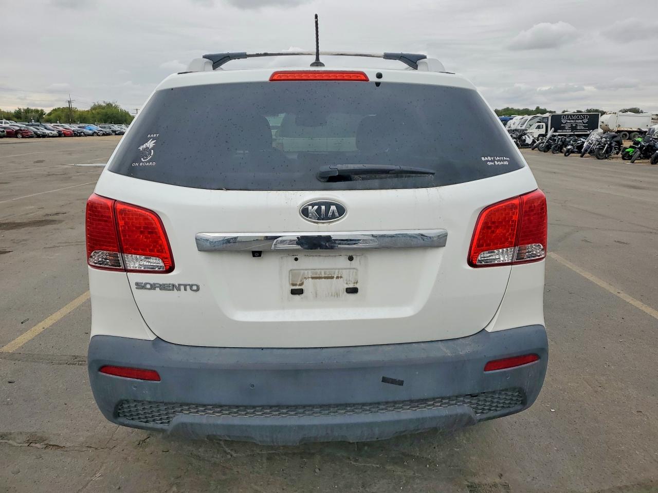 2012 Kia Sorento Lx White vin: 5XYKT3A66CG241855