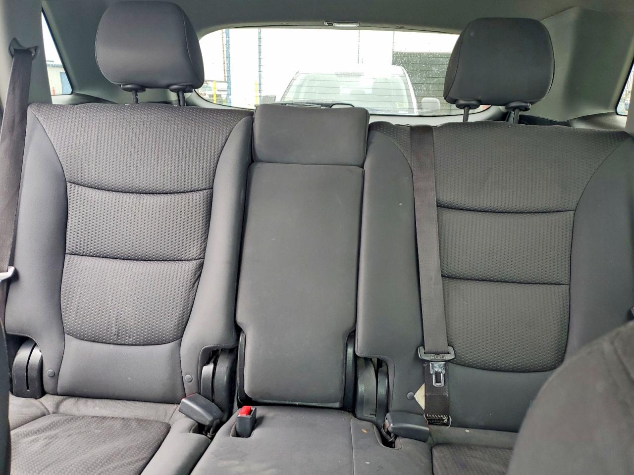 2012 Kia Sorento Lx White vin: 5XYKT3A66CG241855