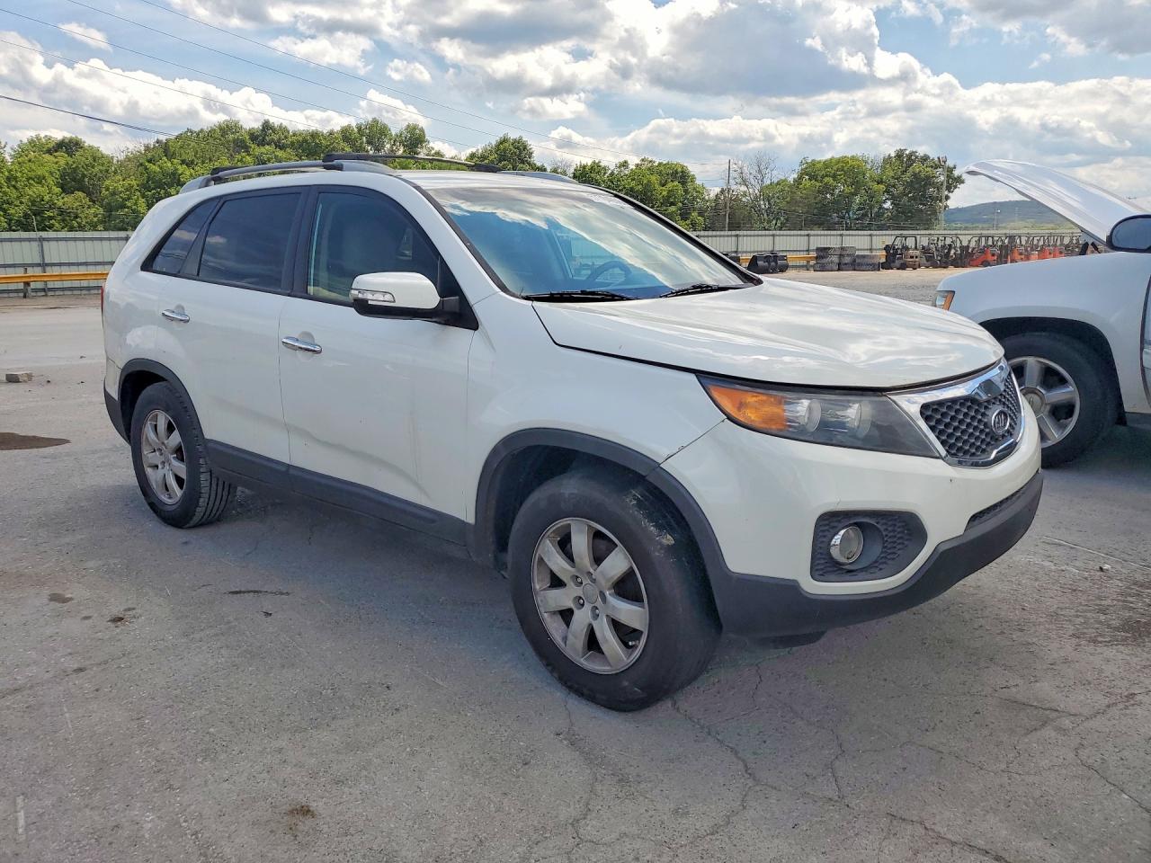 2012 Kia Sorento Lx White vin: 5XYKT3A66CG267890