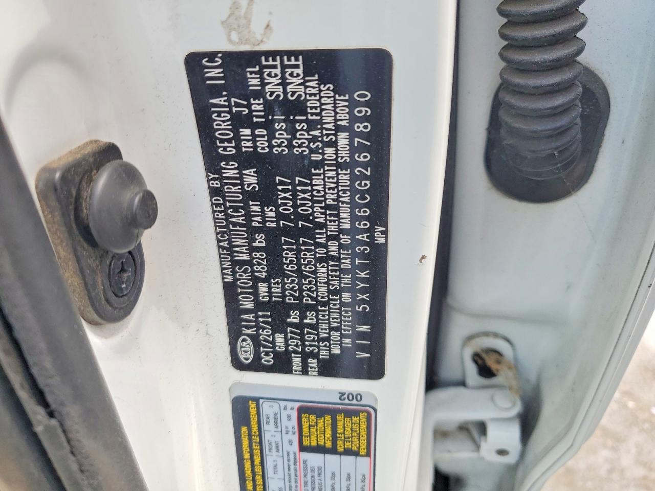 2012 Kia Sorento Lx White vin: 5XYKT3A66CG267890