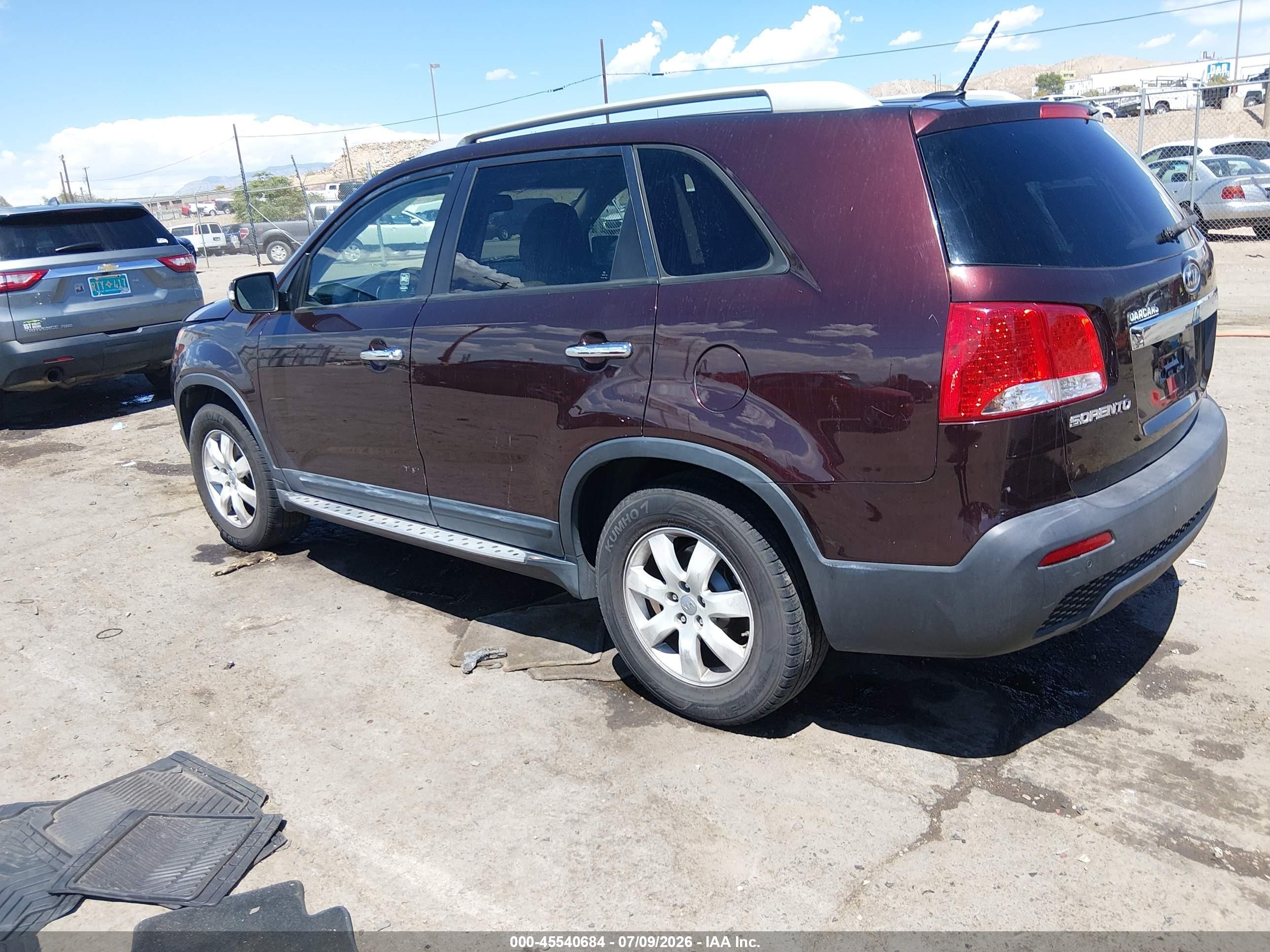2013 Kia Sorento Lx Maroon vin: 5XYKT3A66DG363424