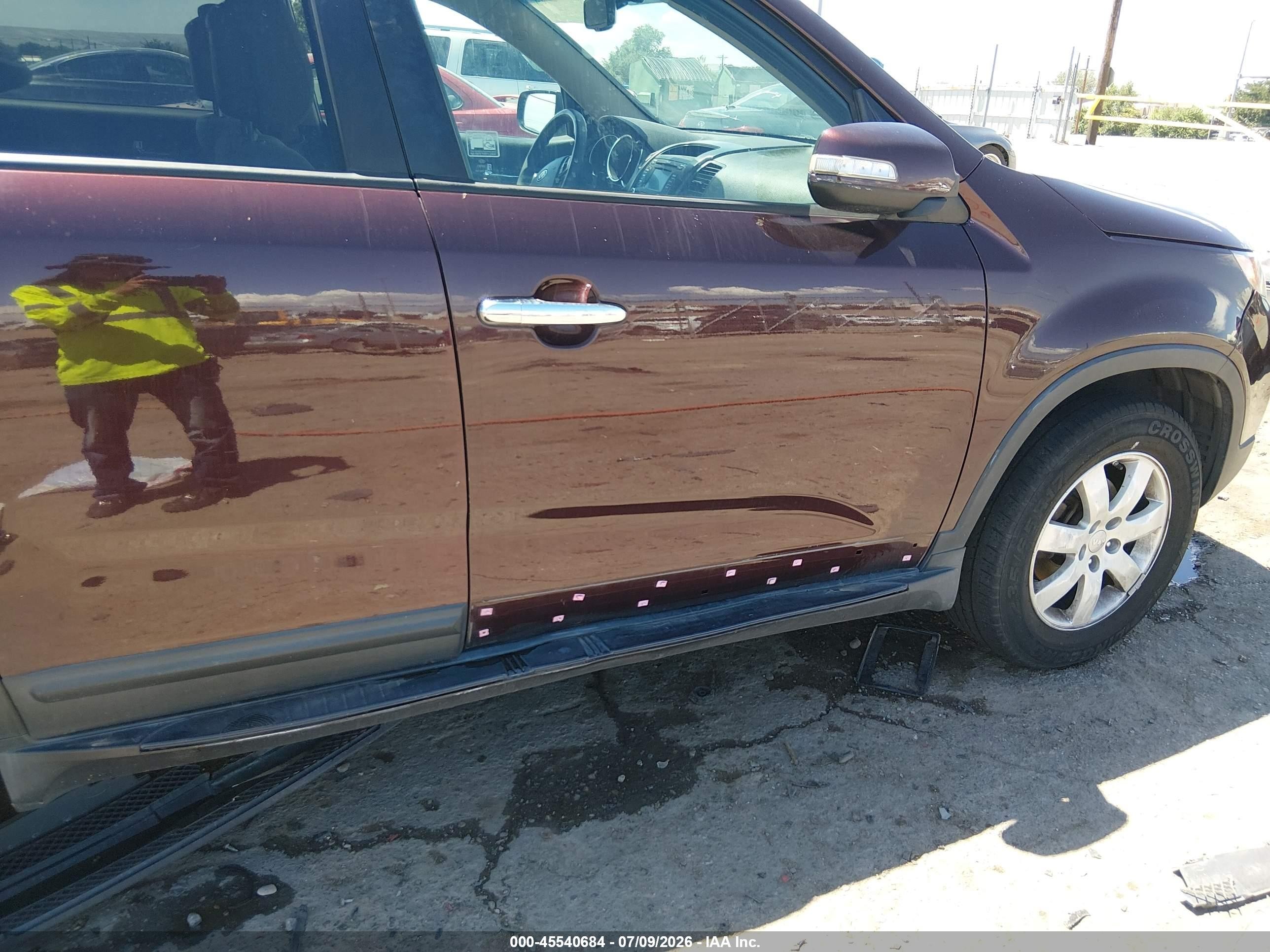 2013 Kia Sorento Lx Maroon vin: 5XYKT3A66DG363424